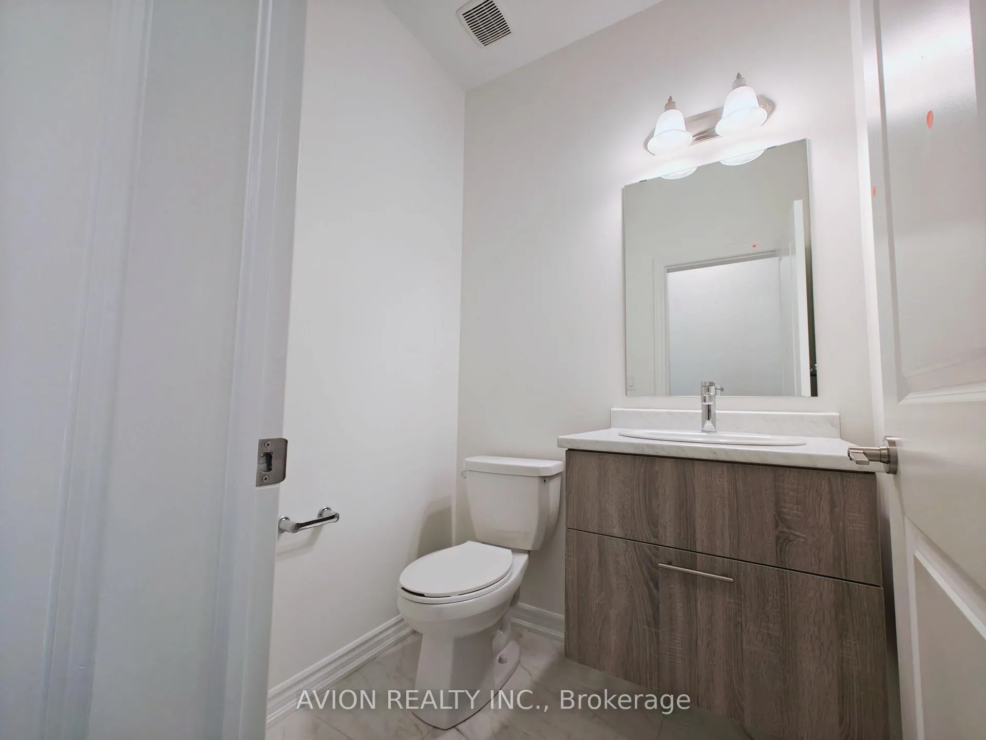 Photo 20 of 137 Greer Street, Barrie, Rural Barrie Southwest — HOMEH