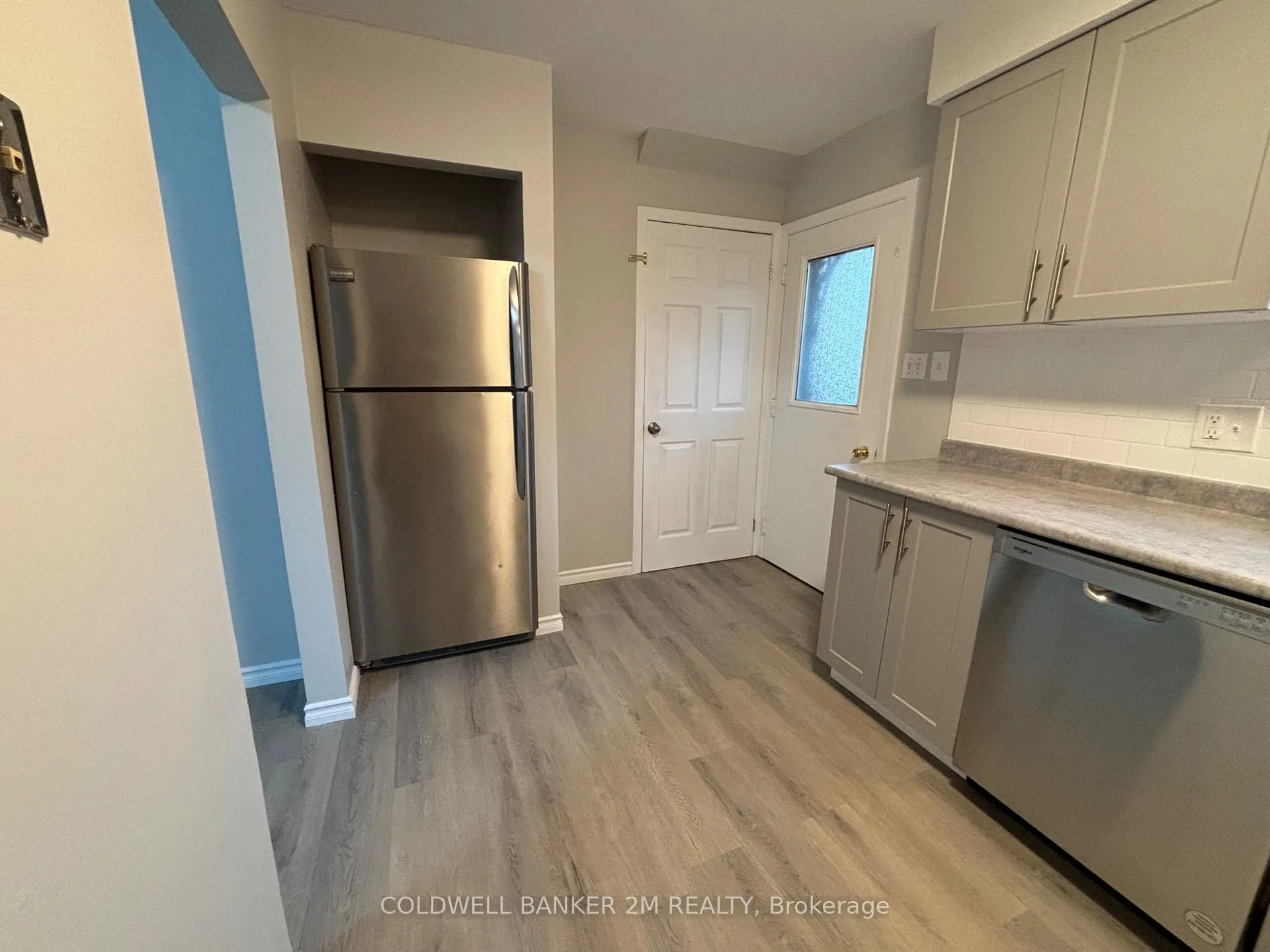 Photo 7 of 1104 Venus Crescent, Oshawa, Lakeview — HOMEH