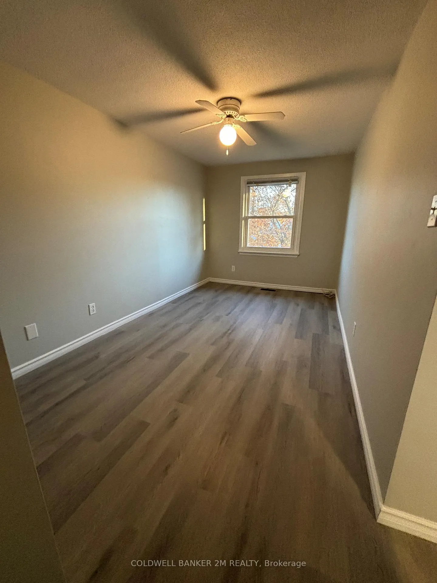 Photo 17 of 1104 Venus Crescent, Oshawa, Lakeview — HOMEH