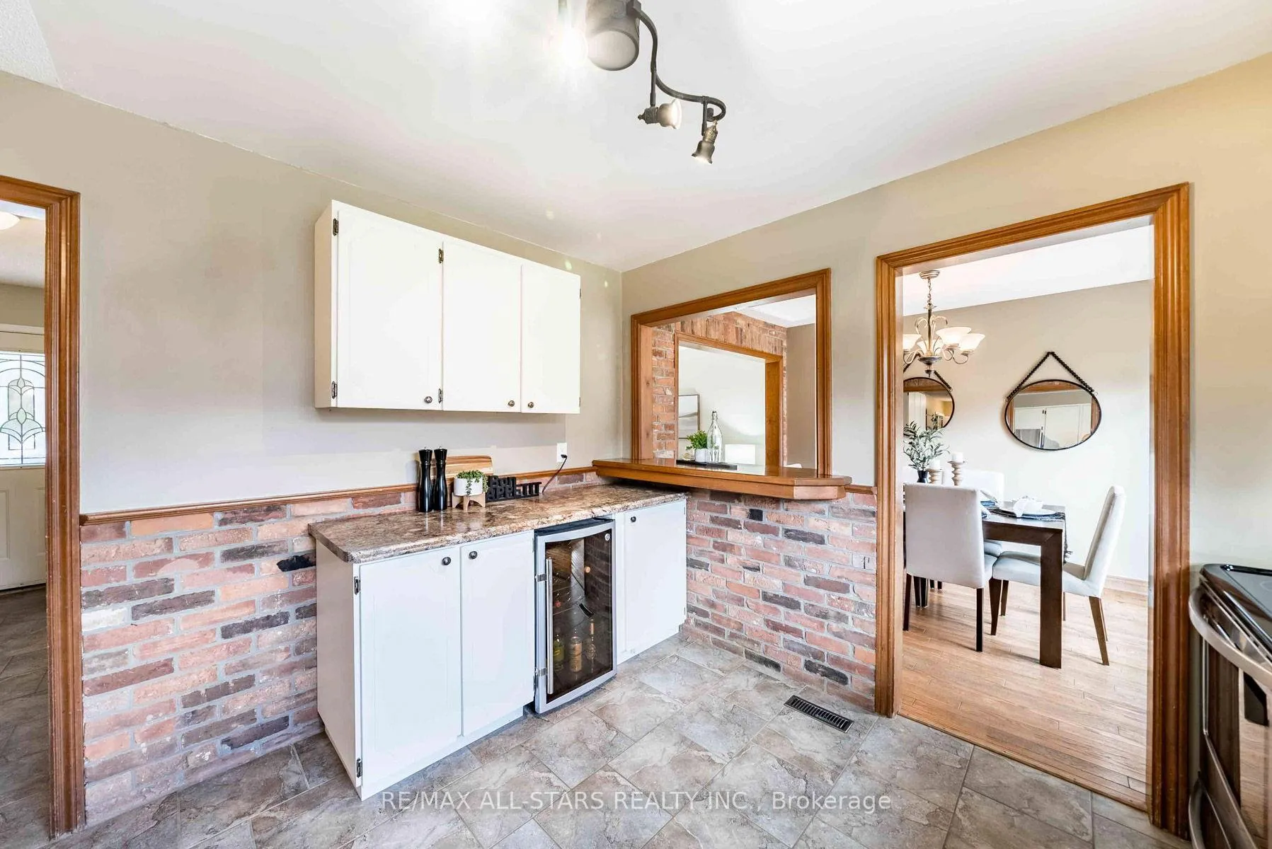 Photo 17 of 90 Chester Crescent, Scugog, Port Perry — HOMEH
