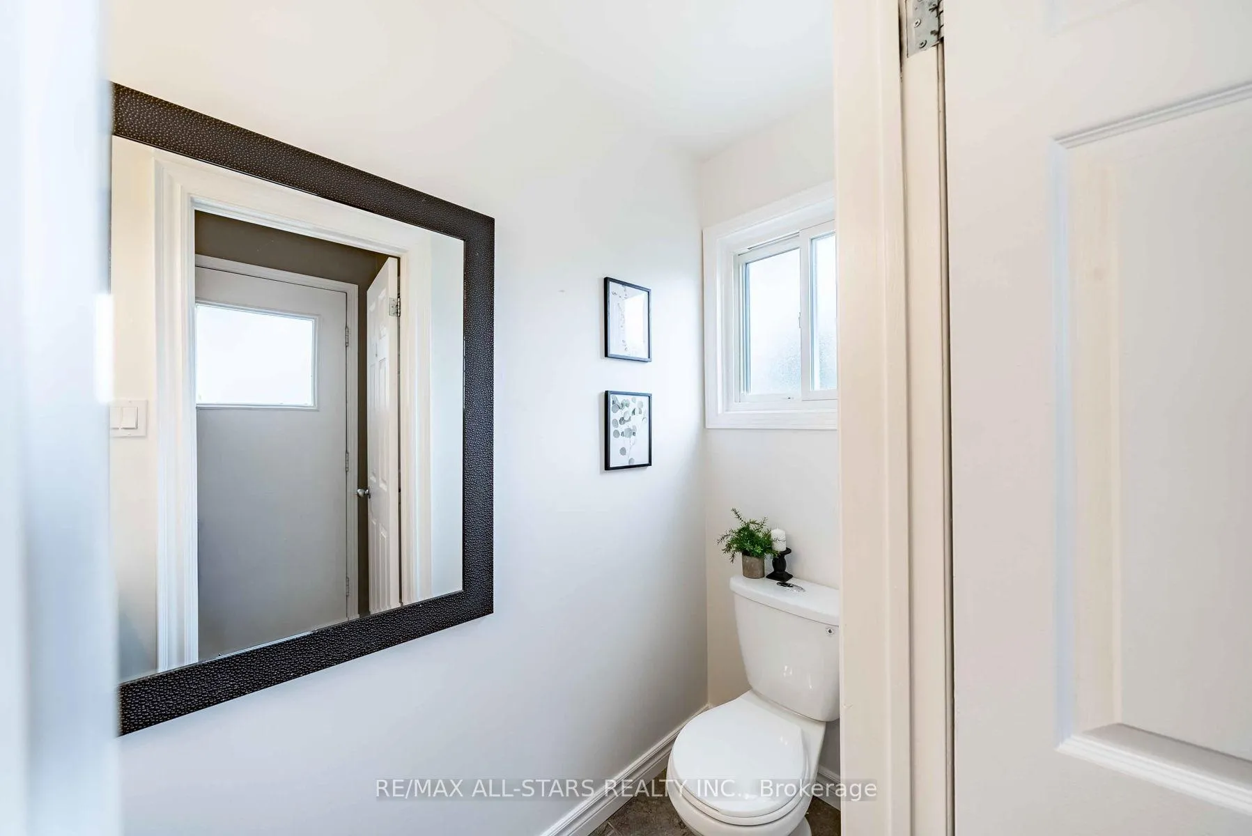 Photo 18 of 90 Chester Crescent, Scugog, Port Perry — HOMEH