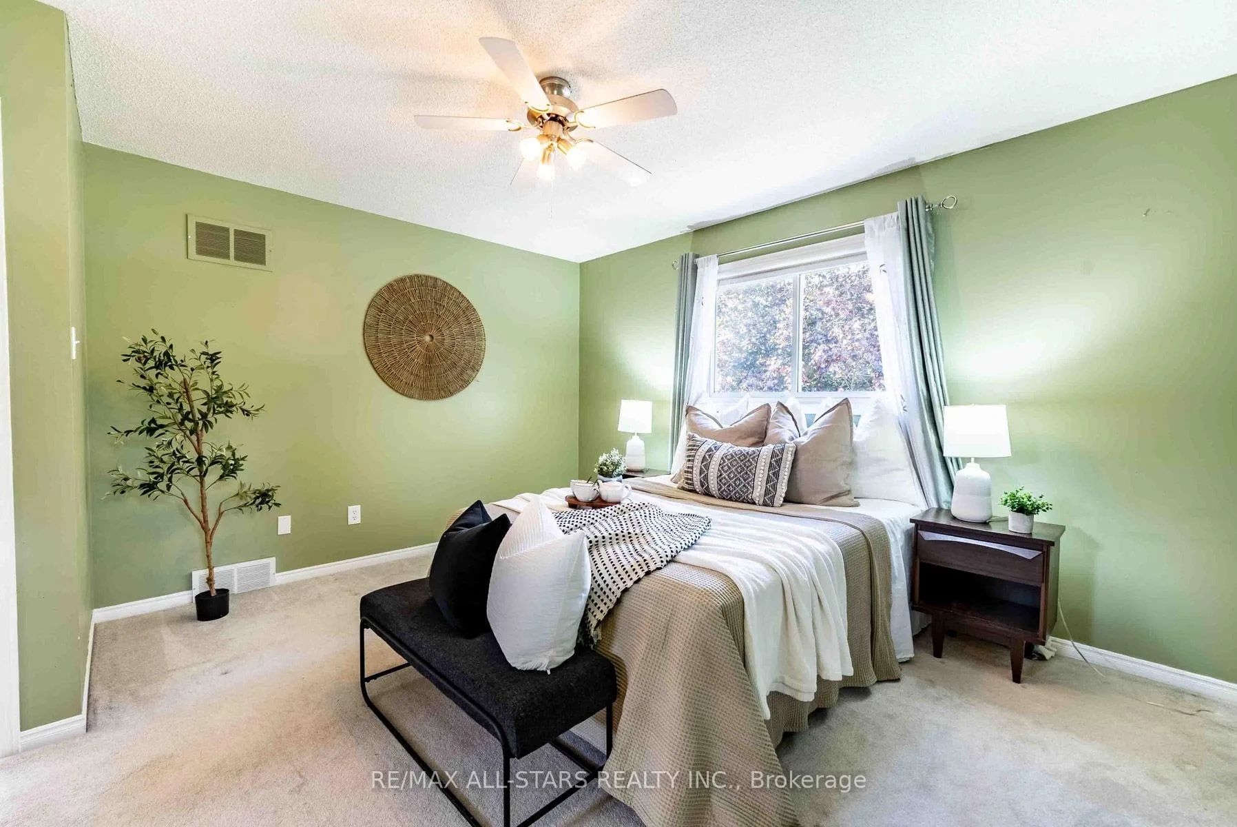 Photo 27 of 90 Chester Crescent, Scugog, Port Perry — HOMEH