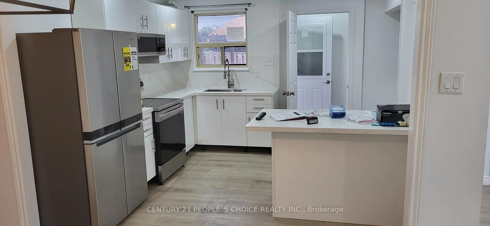 Photo 2 of 48 Gondola Crescent, Brampton, Northgate — HOMEH
