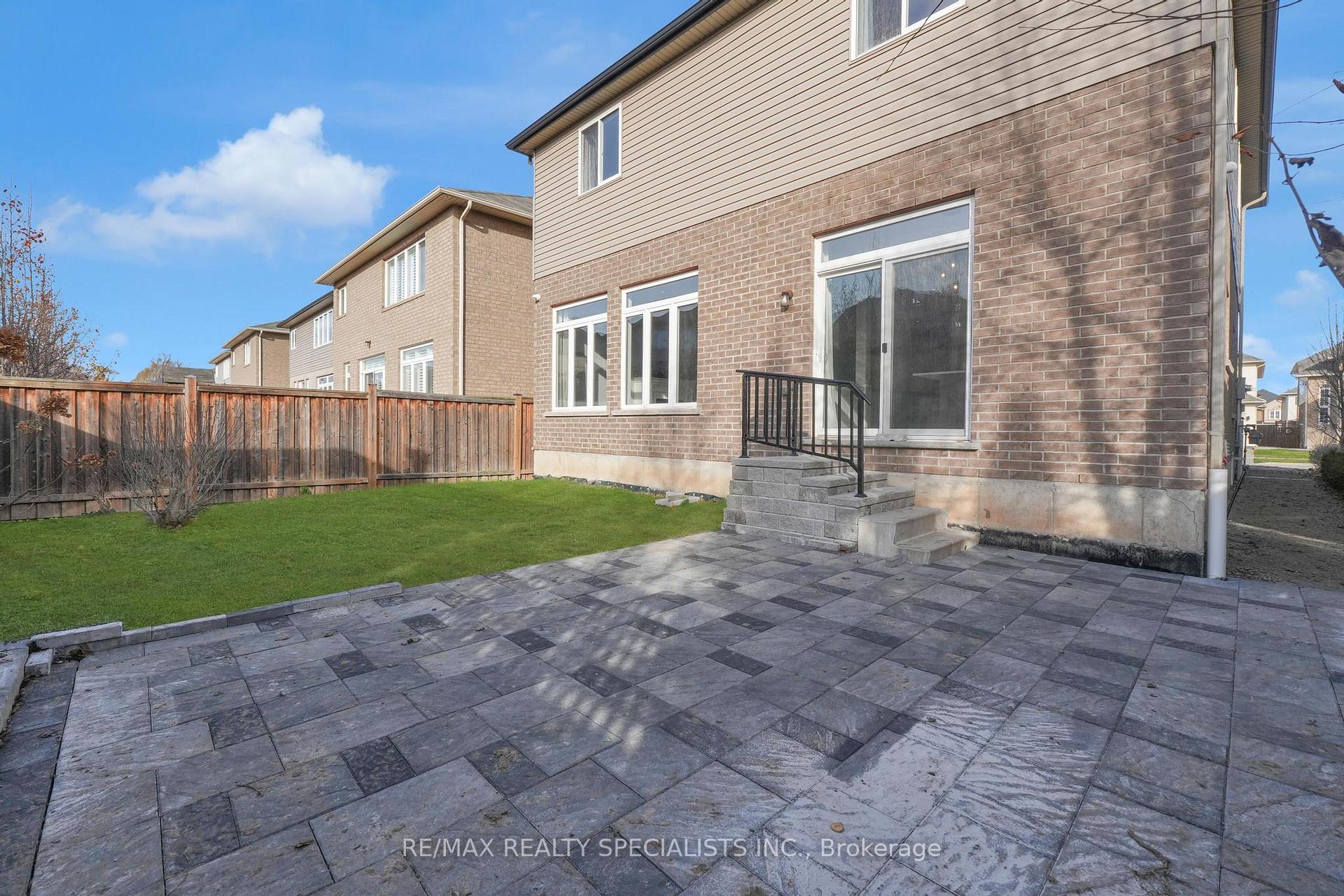 Photo 44 of 41 Donland Avenue, Grimsby, Grimsby West — HOMEH