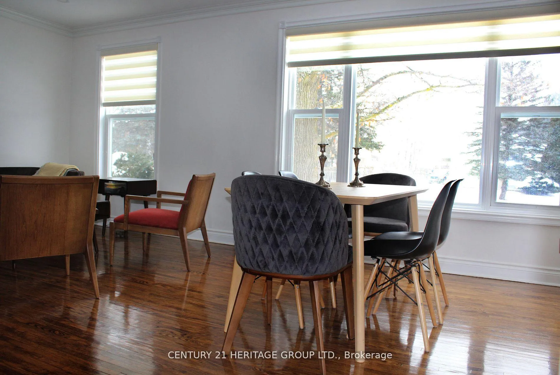 Photo 8 of 70 Richardson Drive, Aurora, Aurora Heights — HOMEH