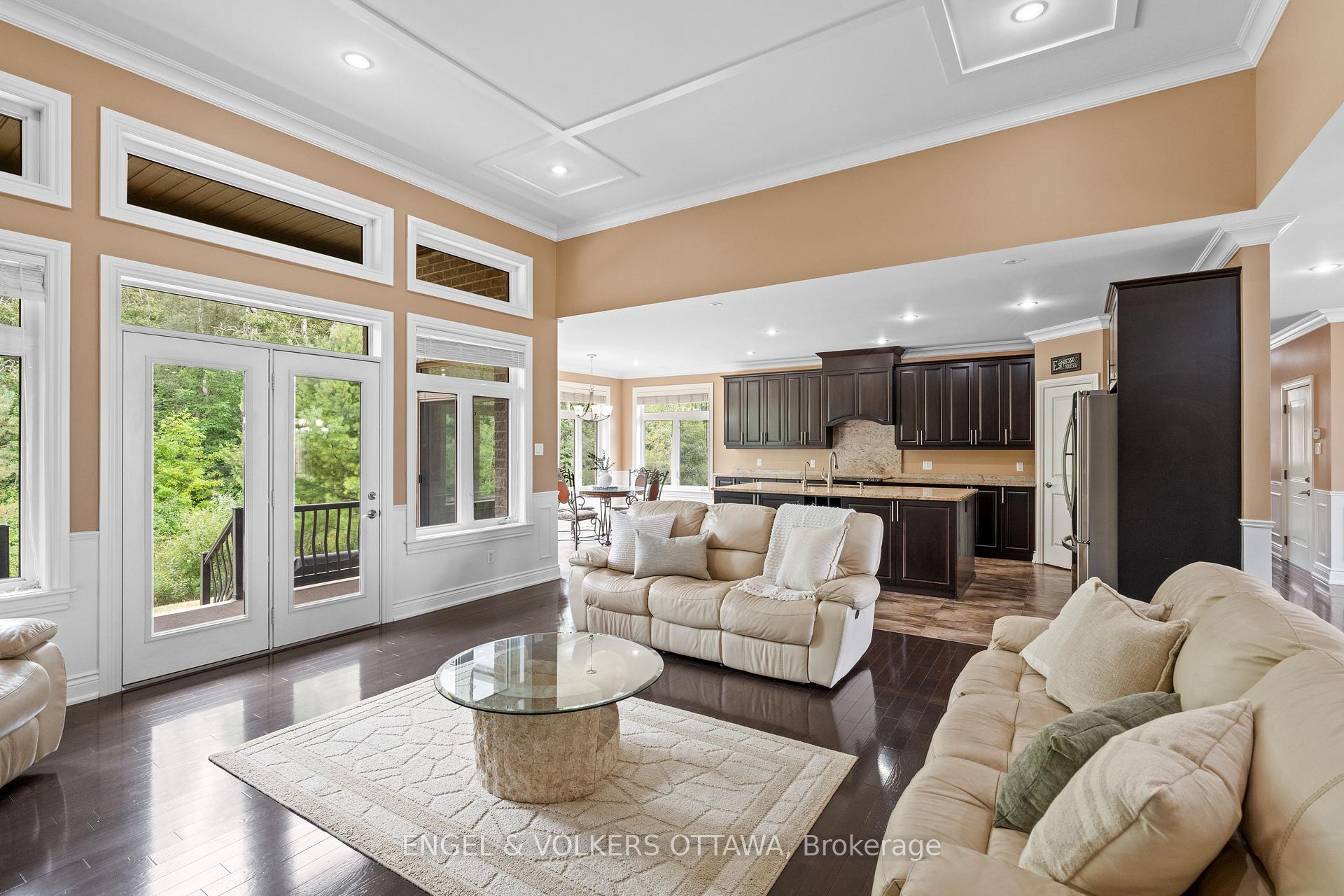 Photo 8 of 7510 Village Centre Place, Ottawa, Osgoode Twp North of Reg Rd 6 — HOMEH