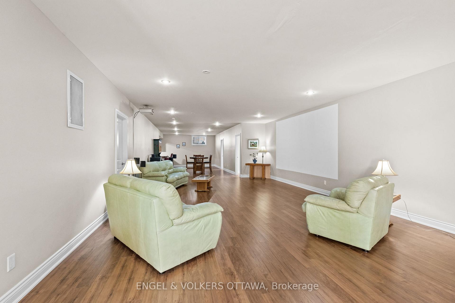 Photo 31 of 7510 Village Centre Place, Ottawa, Osgoode Twp North of Reg Rd 6 — HOMEH