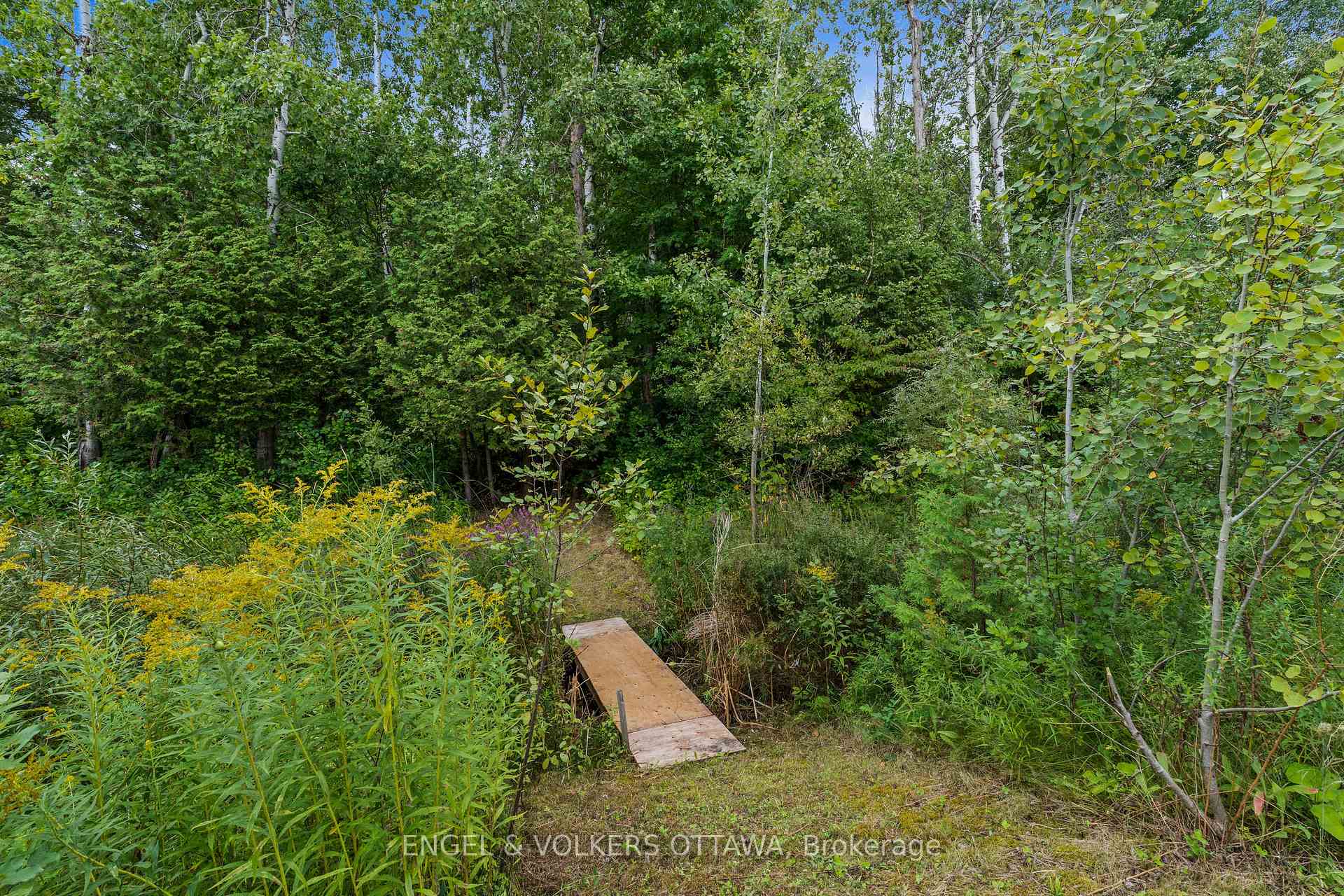 Photo 45 of 7510 Village Centre Place, Ottawa, Osgoode Twp North of Reg Rd 6 — HOMEH