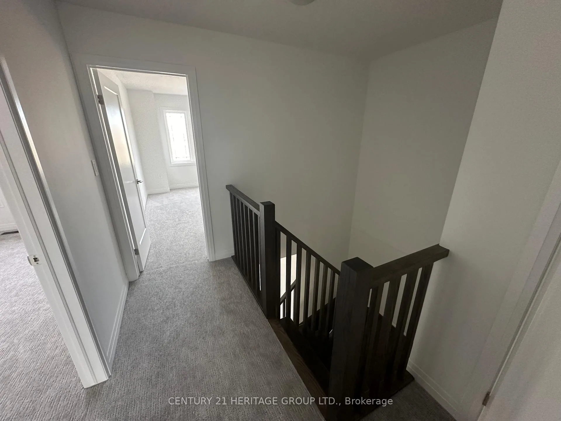 Photo 7 of 221 Cittadella Boulevard, Hamilton, Hannon — HOMEH