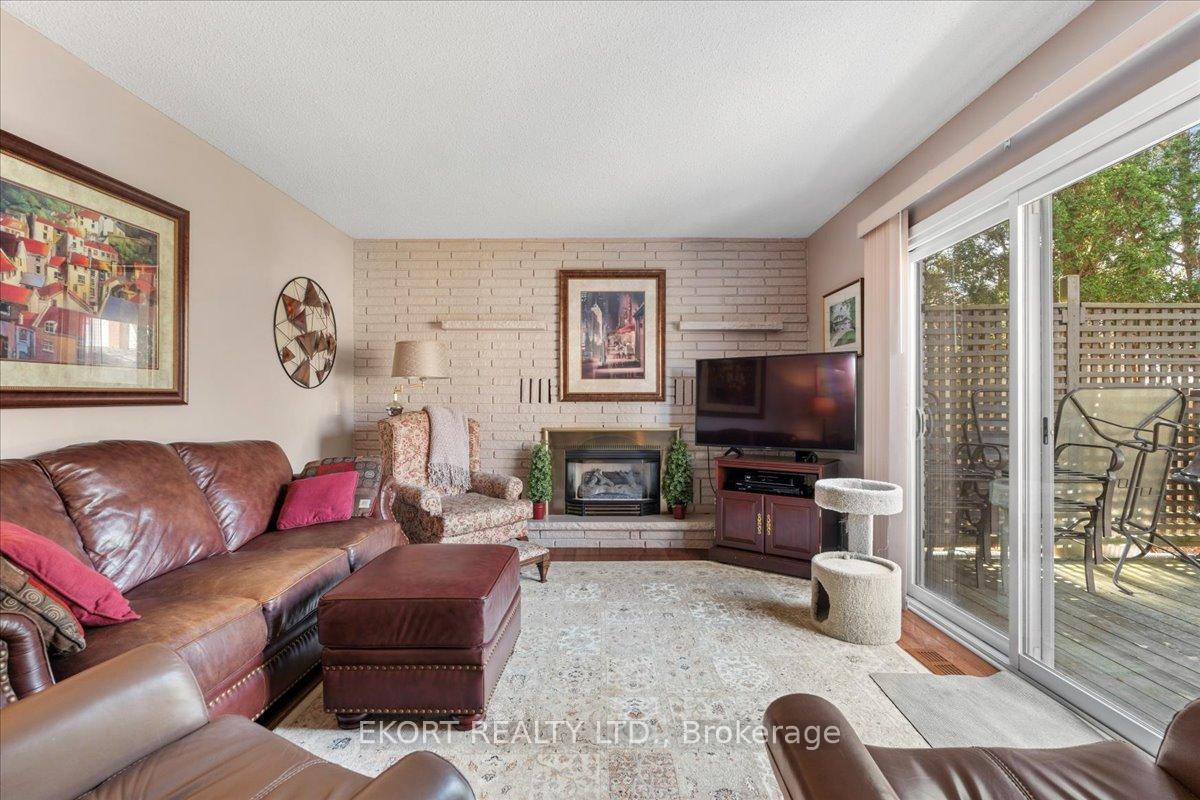 Photo 8 of 53 Kensington Crescent W, Belleville, Belleville Ward — HOMEH