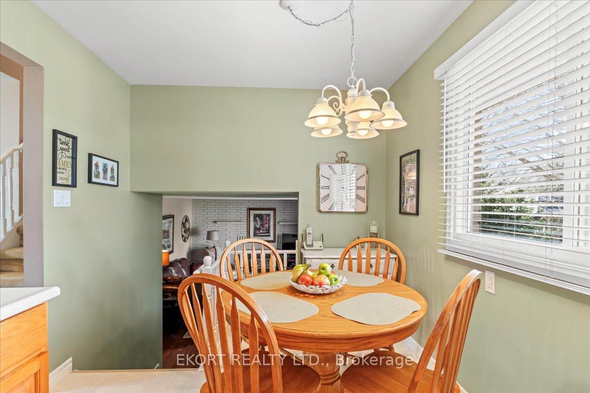 Photo 12 of 53 Kensington Crescent W, Belleville, Belleville Ward — HOMEH