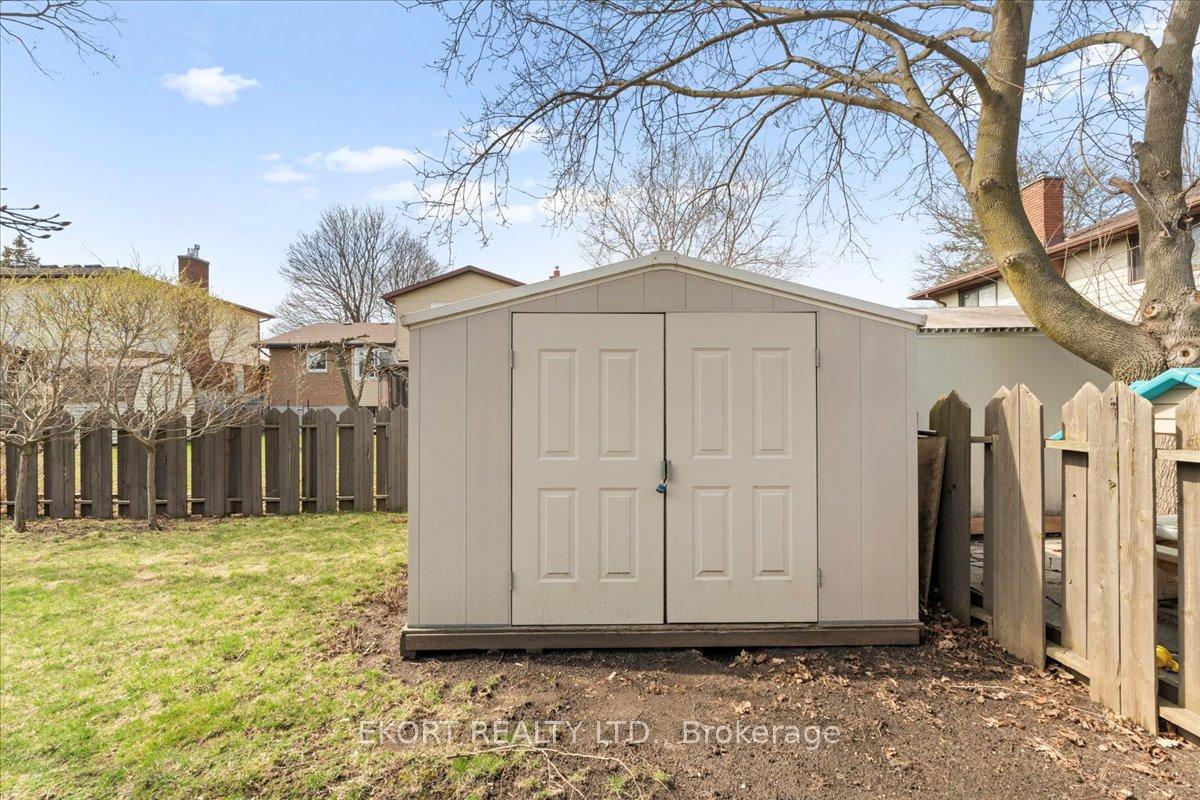 Photo 37 of 53 Kensington Crescent W, Belleville, Belleville Ward — HOMEH