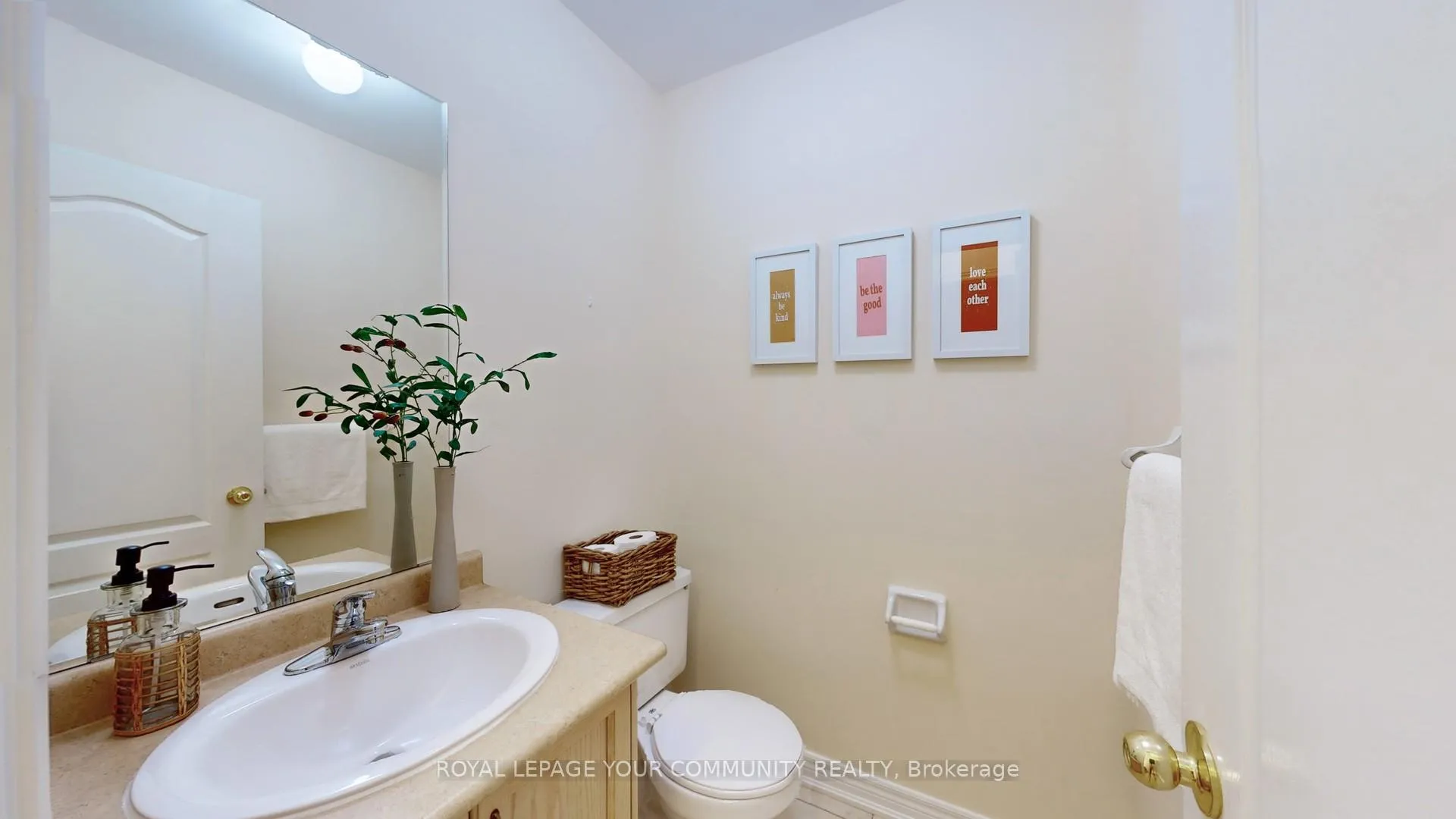 Photo 6 of 13 Ladywood Court, Markham, Cornell — HOMEH