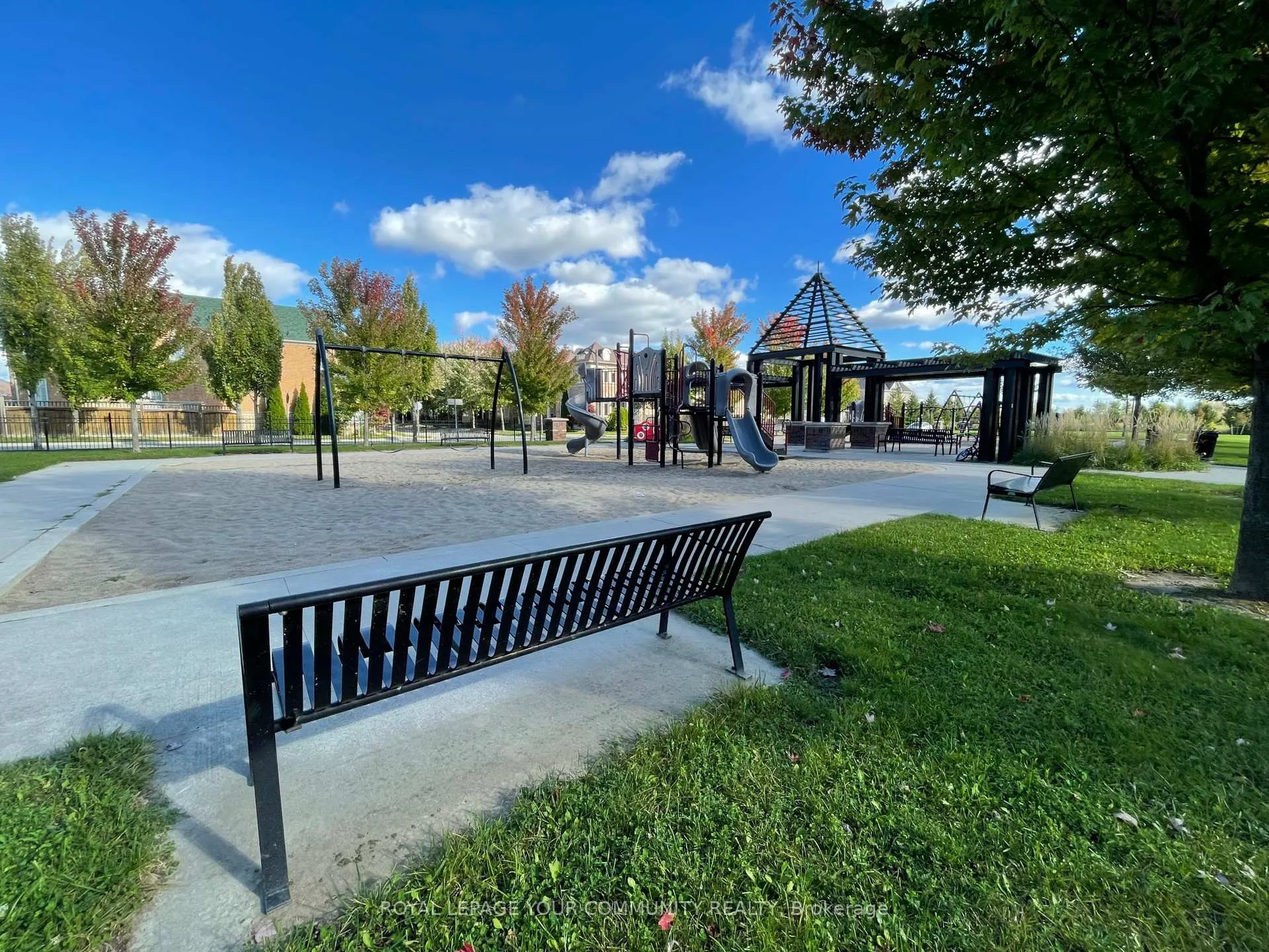 Photo 25 of 13 Ladywood Court, Markham, Cornell — HOMEH