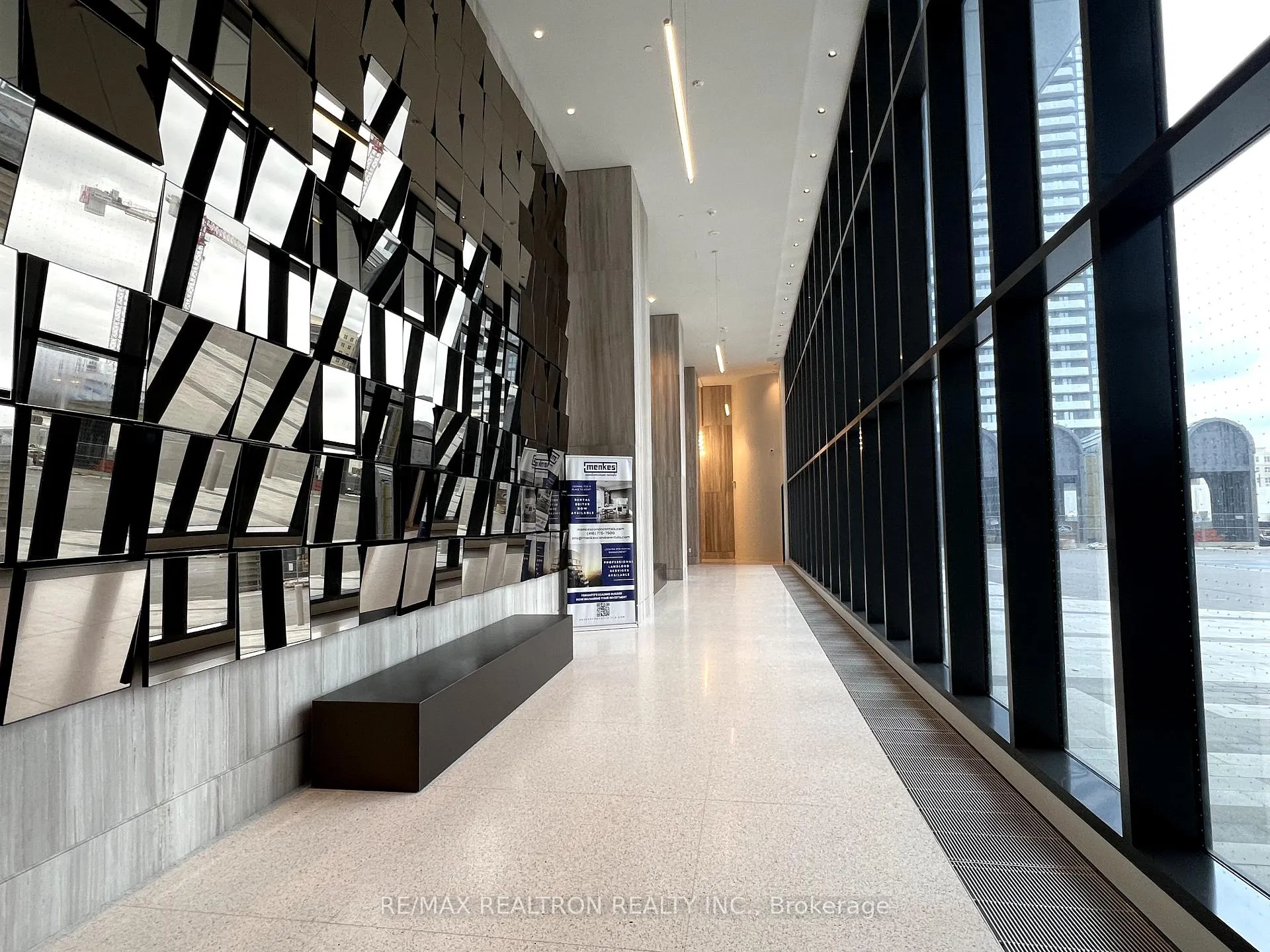 Photo 4 of Unit 3710, 225 Commerce Street, Vaughan, Vaughan Corporate Centre — HOMEH