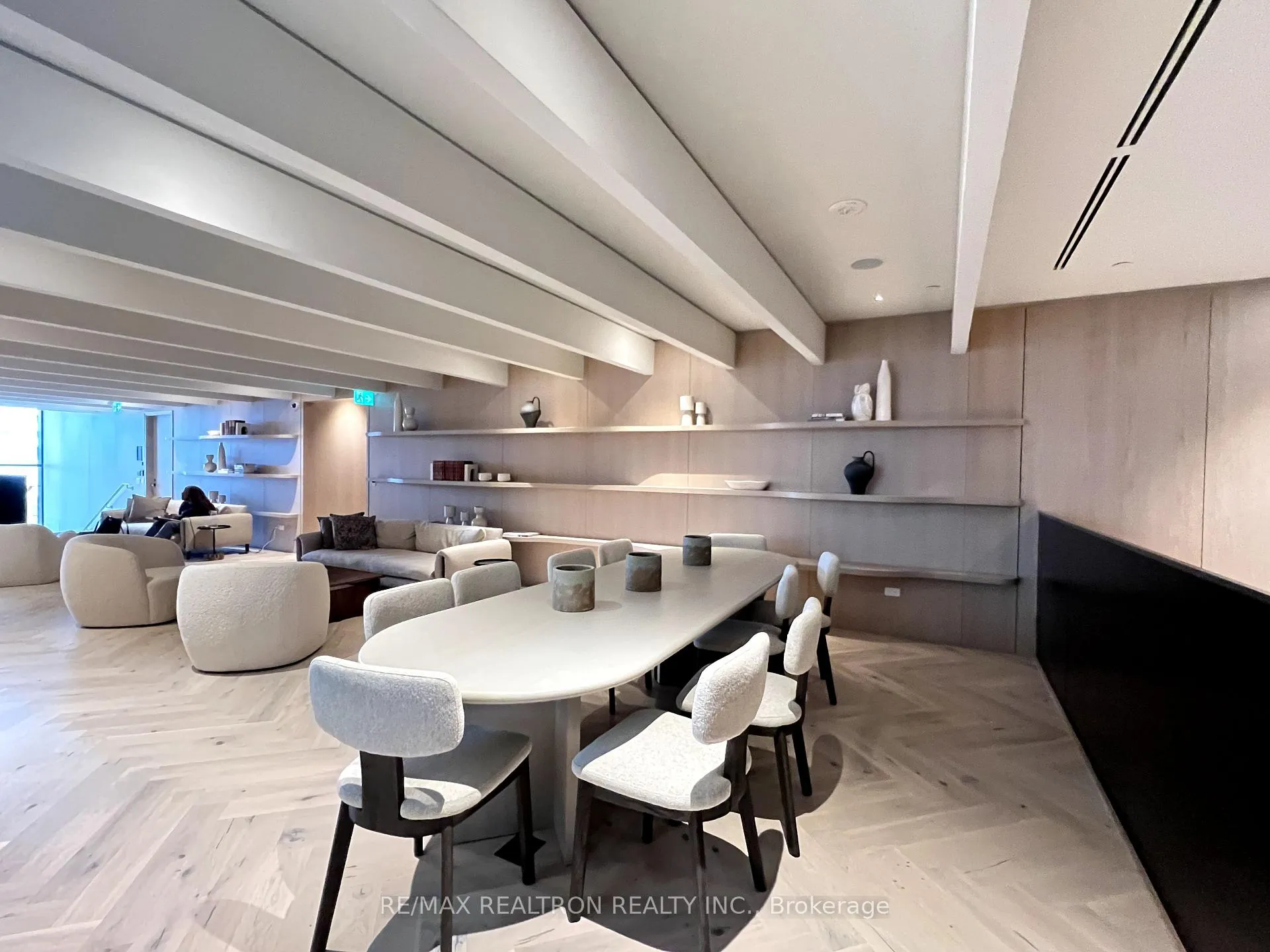 Photo 5 of Unit 3710, 225 Commerce Street, Vaughan, Vaughan Corporate Centre — HOMEH