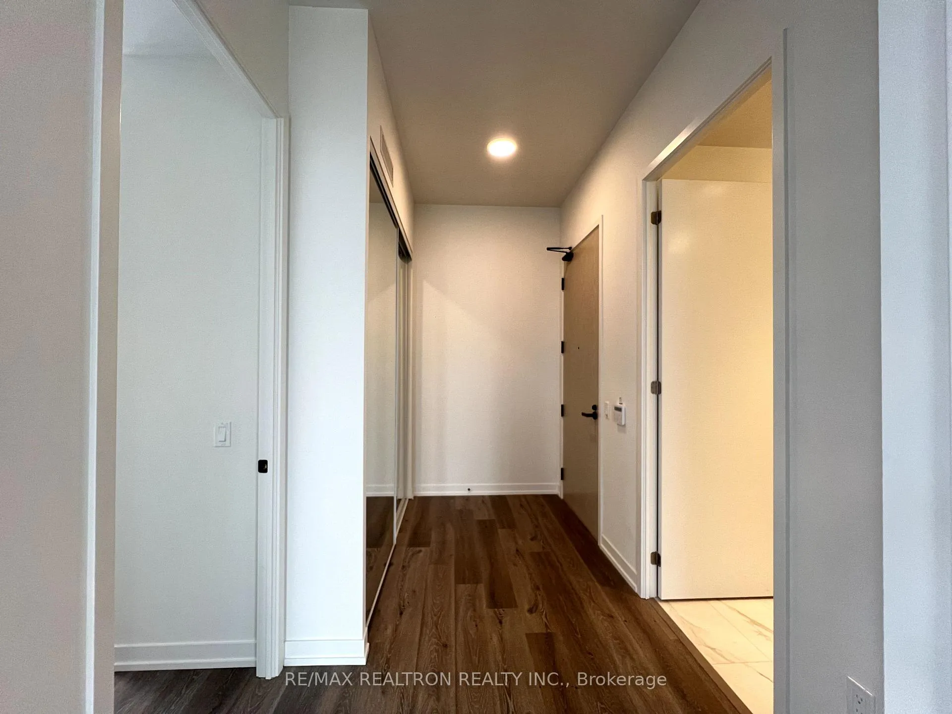 Photo 8 of Unit 3710, 225 Commerce Street, Vaughan, Vaughan Corporate Centre — HOMEH