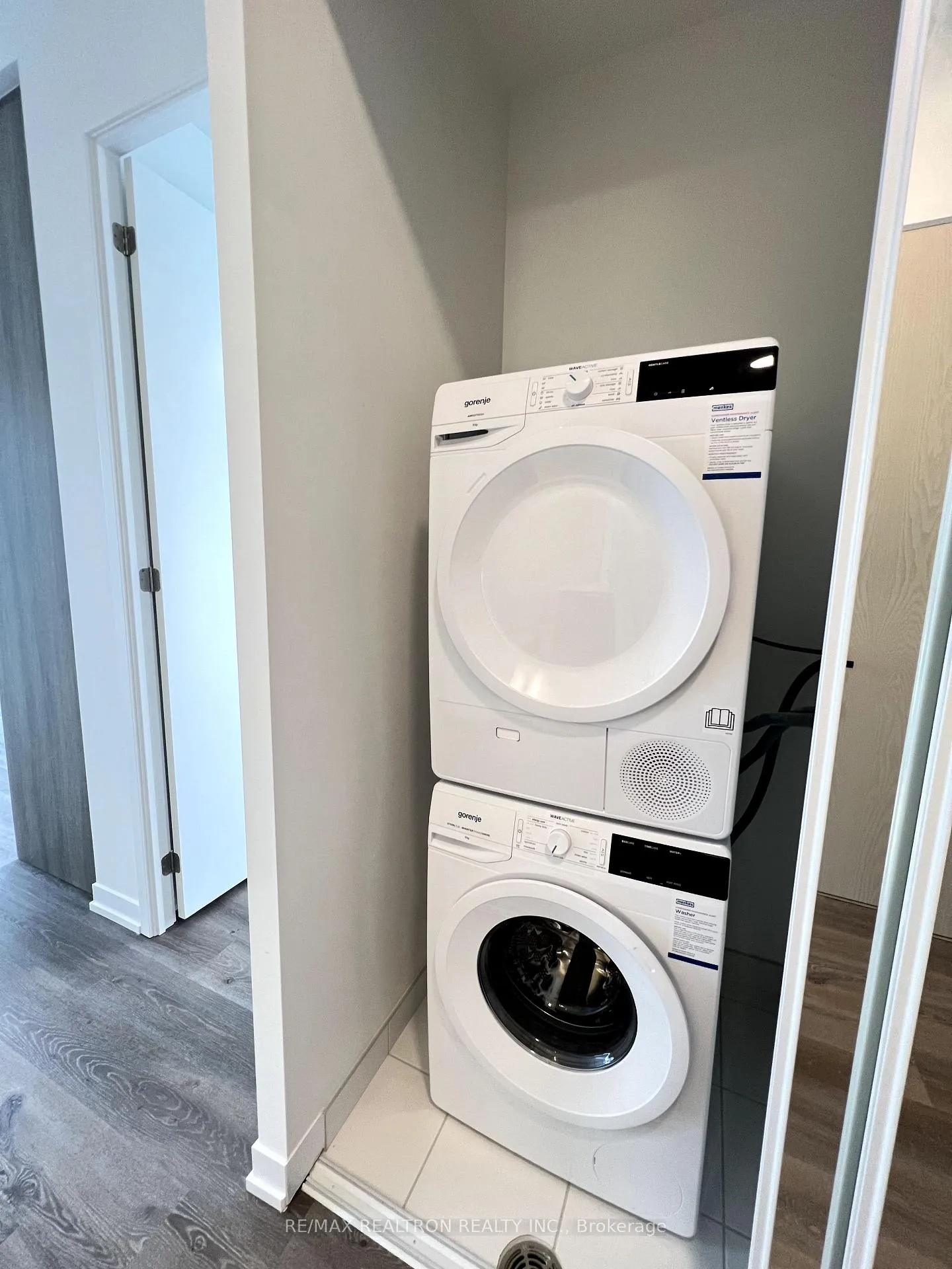 Photo 15 of Unit 3710, 225 Commerce Street, Vaughan, Vaughan Corporate Centre — HOMEH