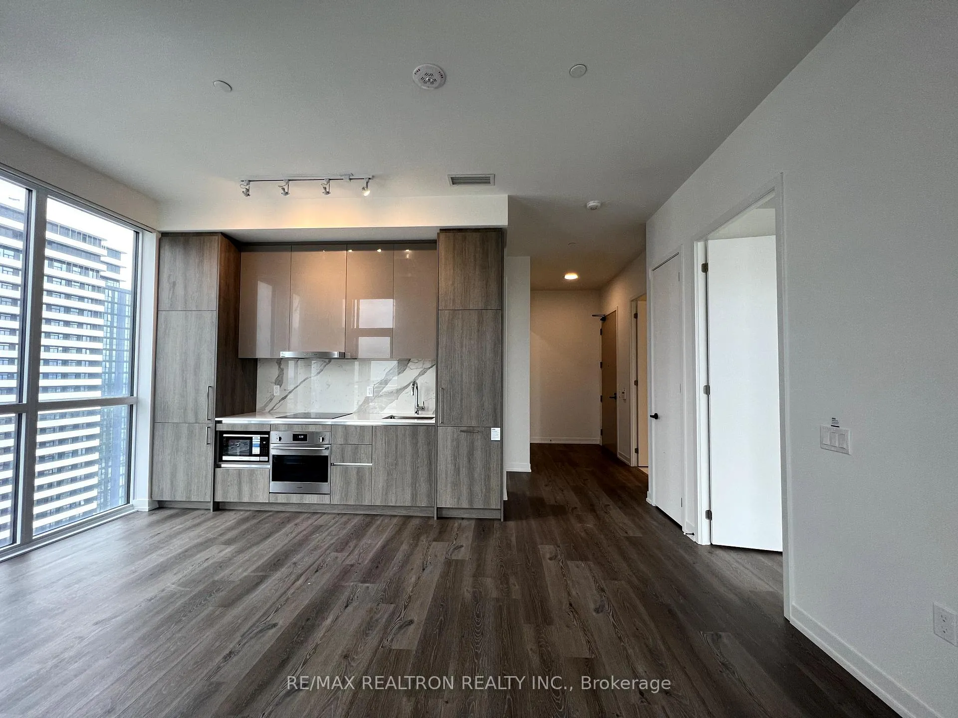 Photo 20 of Unit 3710, 225 Commerce Street, Vaughan, Vaughan Corporate Centre — HOMEH