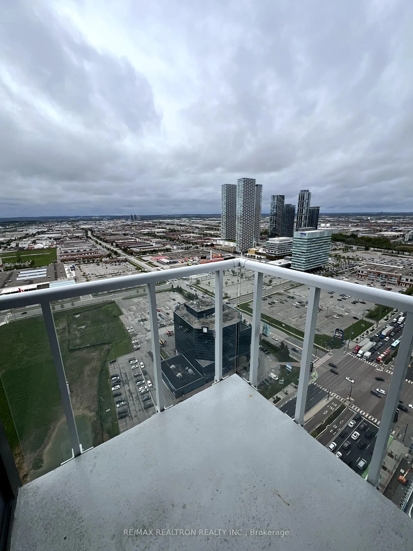Photo 24 of Unit 3710, 225 Commerce Street, Vaughan, Vaughan Corporate Centre — HOMEH
