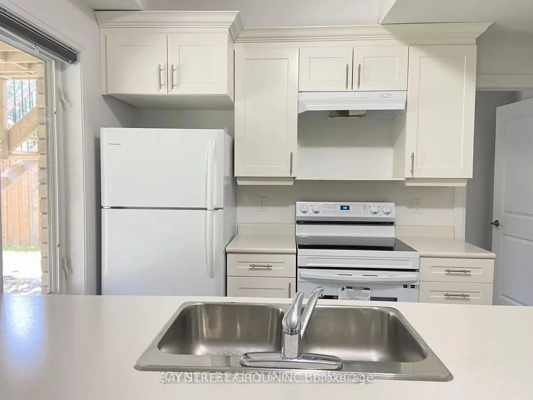 Photo 5 of Unit Bsmt, 2 Greenwich Street, Barrie, Ardagh — HOMEH