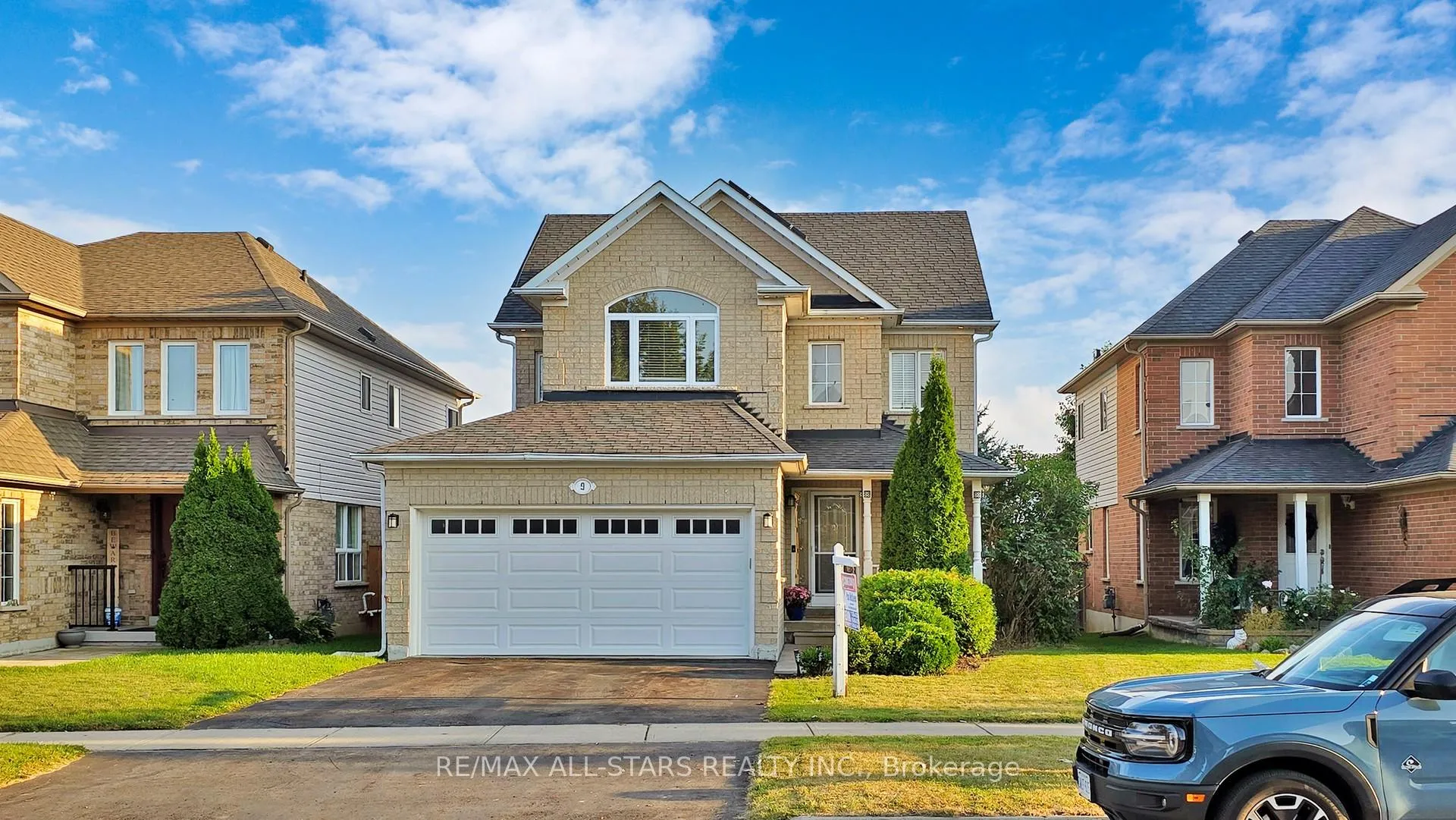 Front of 9 Dunnville Road