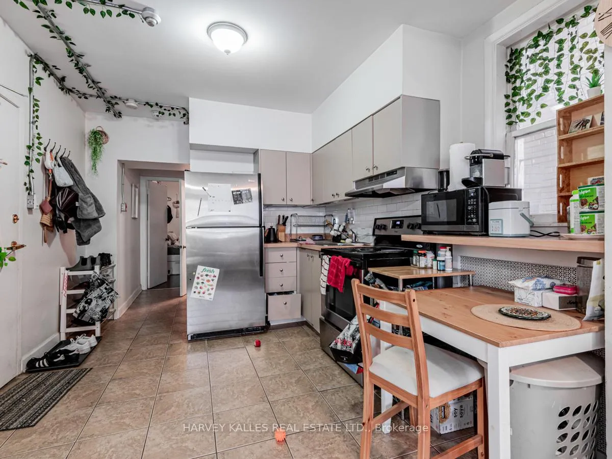 Photo 4 of 1552 Bathurst Street, Toronto, Humewood-Cedarvale — HOMEH