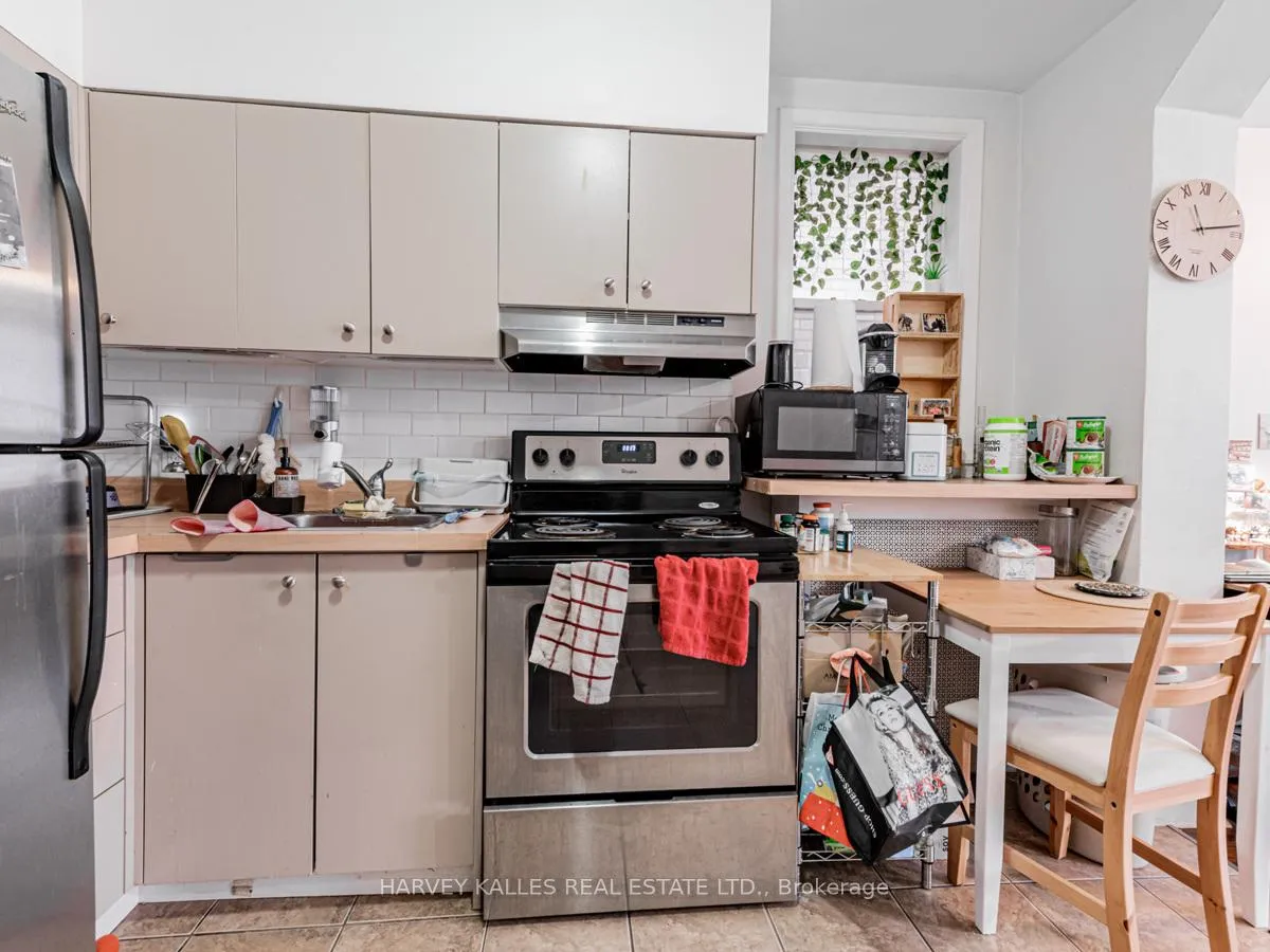Photo 5 of 1552 Bathurst Street, Toronto, Humewood-Cedarvale — HOMEH