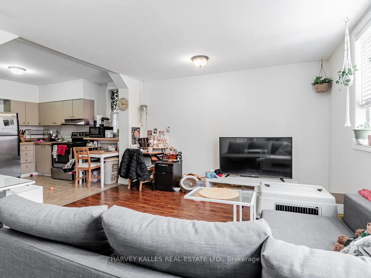 Photo 8 of 1552 Bathurst Street, Toronto, Humewood-Cedarvale — HOMEH