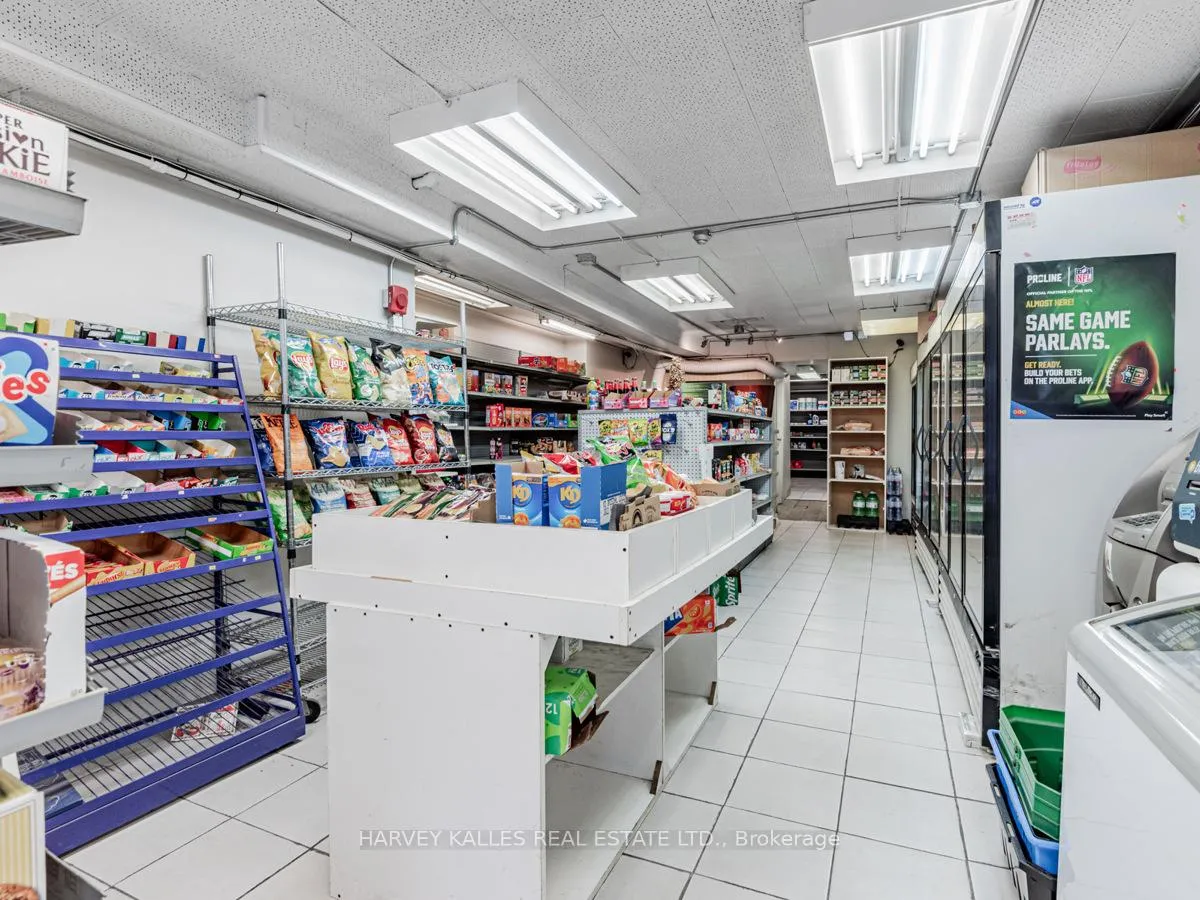 Photo 14 of 1552 Bathurst Street, Toronto, Humewood-Cedarvale — HOMEH