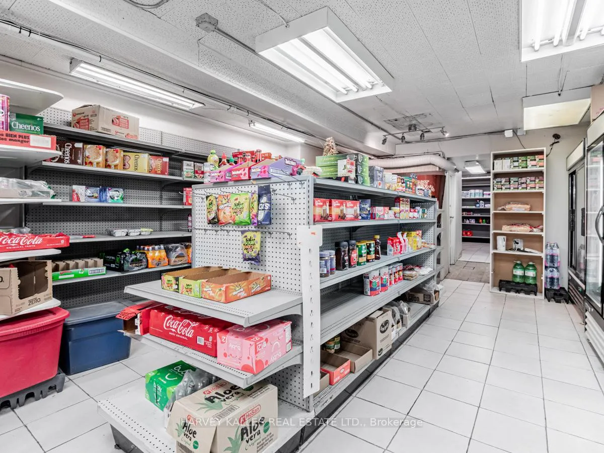 Photo 15 of 1552 Bathurst Street, Toronto, Humewood-Cedarvale — HOMEH