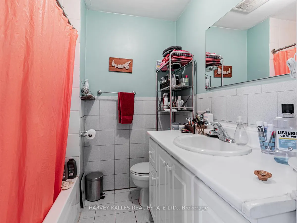 Photo 25 of 1552 Bathurst Street, Toronto, Humewood-Cedarvale — HOMEH