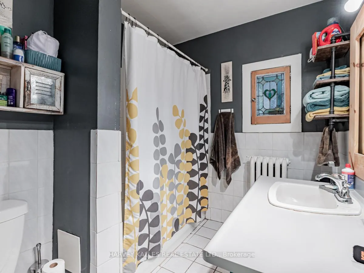 Photo 35 of 1552 Bathurst Street, Toronto, Humewood-Cedarvale — HOMEH