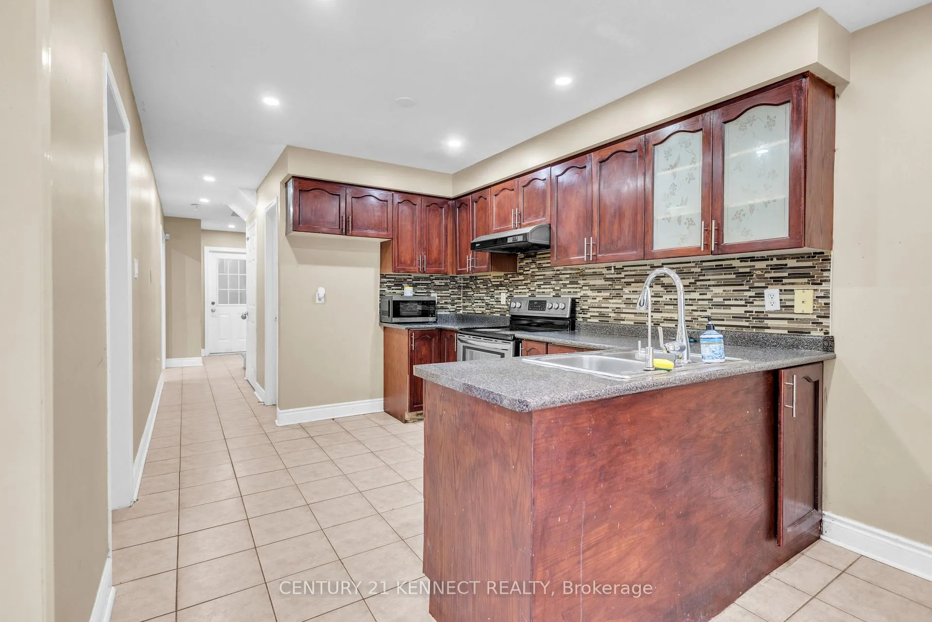 Photo 7 of Unit Upper, 173 Lockwood Road, Brampton, Fletcher's West — HOMEH