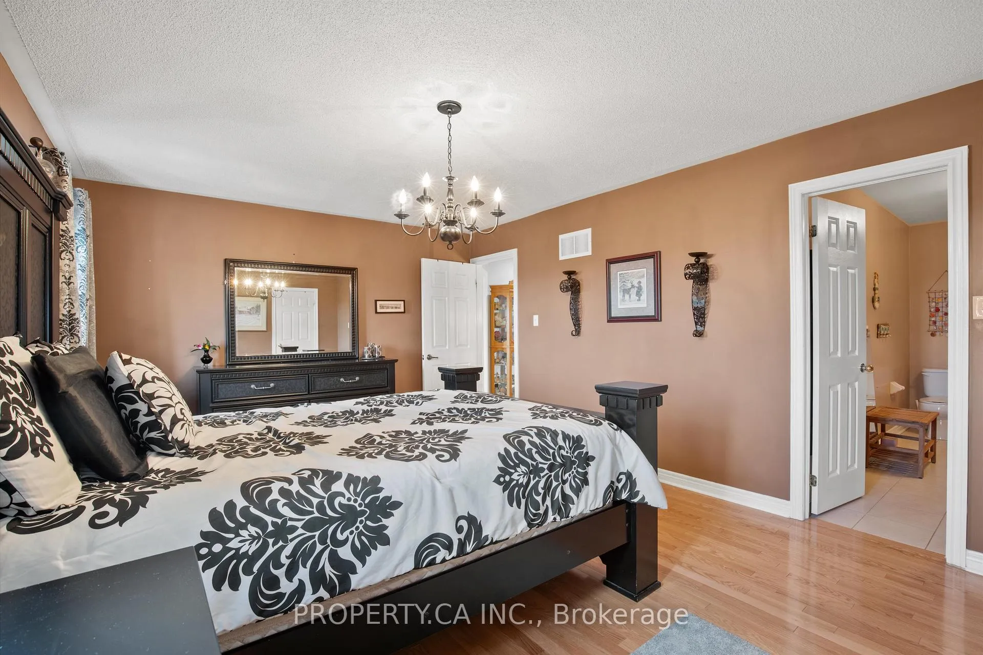 Photo 19 of 80 Spotted Owl Crescent, Brampton, Northwest Sandalwood Parkway — HOMEH