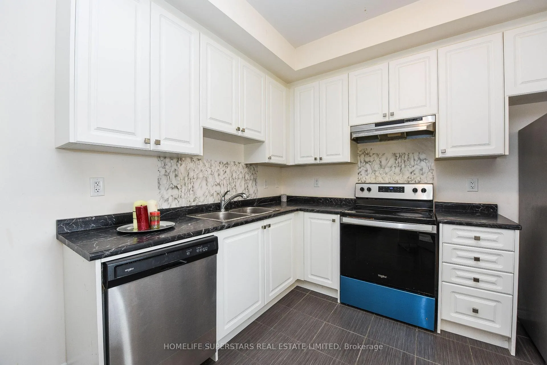 Photo 6 of 65 Allegro Drive, Brampton, Credit Valley — HOMEH
