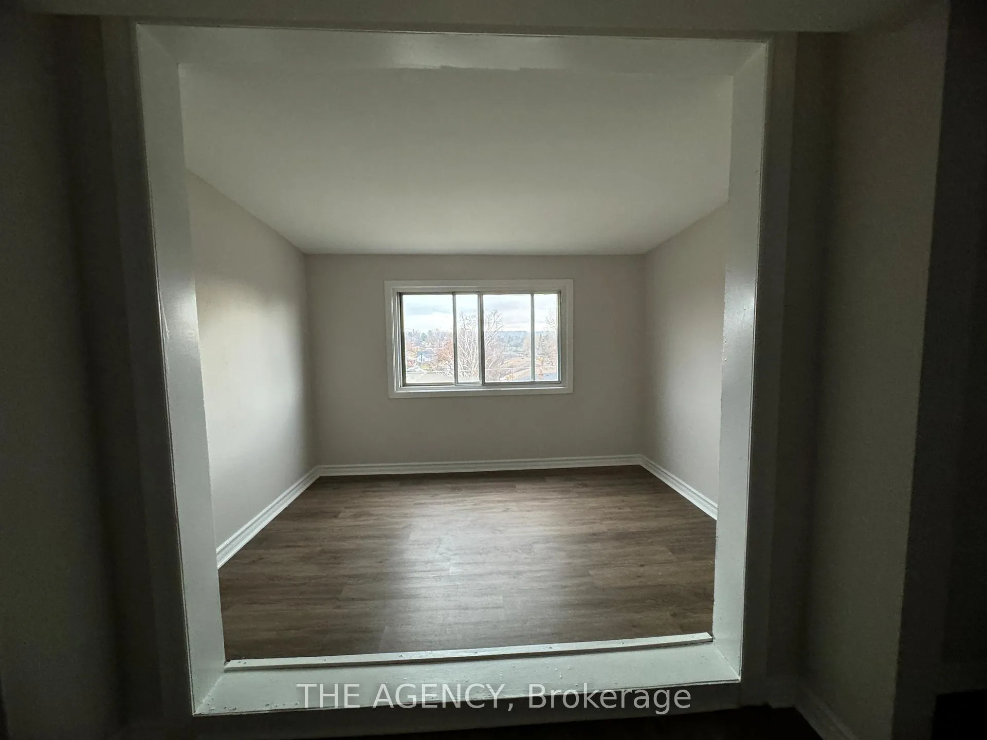 Photo 11 of Unit 4, 477 Dean Avenue, Oshawa, Central — HOMEH