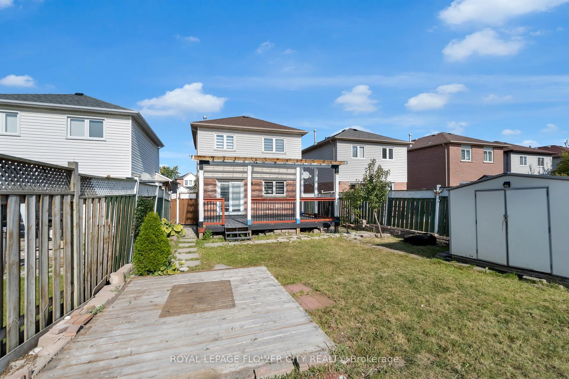 Photo 16 of 32 Nectarine Crescent, Brampton, Westgate — HOMEH