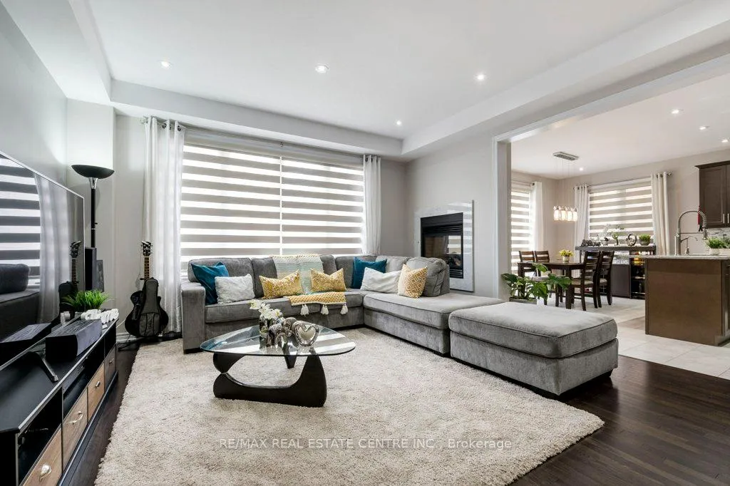 Photo 12 of 22 Selsdon Street, Brampton, Credit Valley — HOMEH