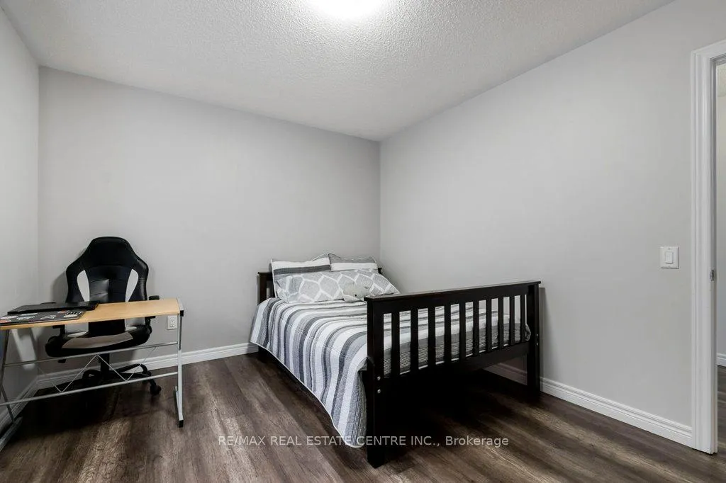 Photo 29 of 22 Selsdon Street, Brampton, Credit Valley — HOMEH
