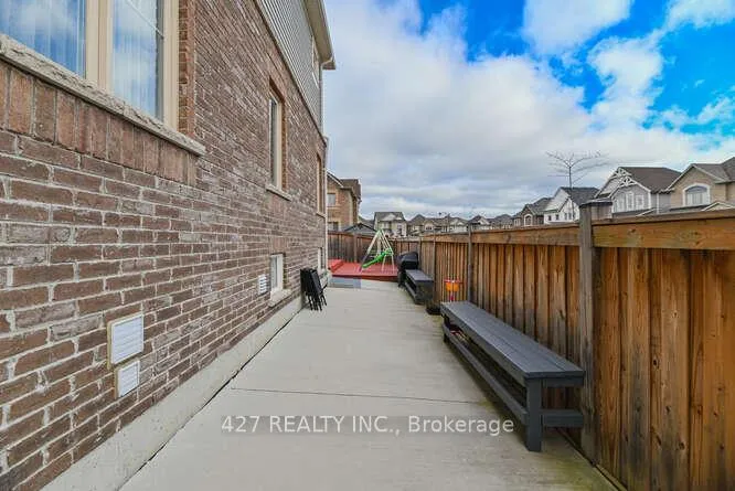 Photo 37 of 99 Gallagher Crescent W, New Tecumseth, Alliston — HOMEH