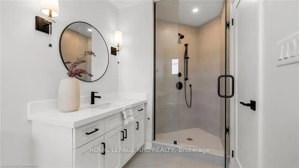 Photo 35 of 121 Whitefish Crescent, Hamilton, Stoney Creek — HOMEH