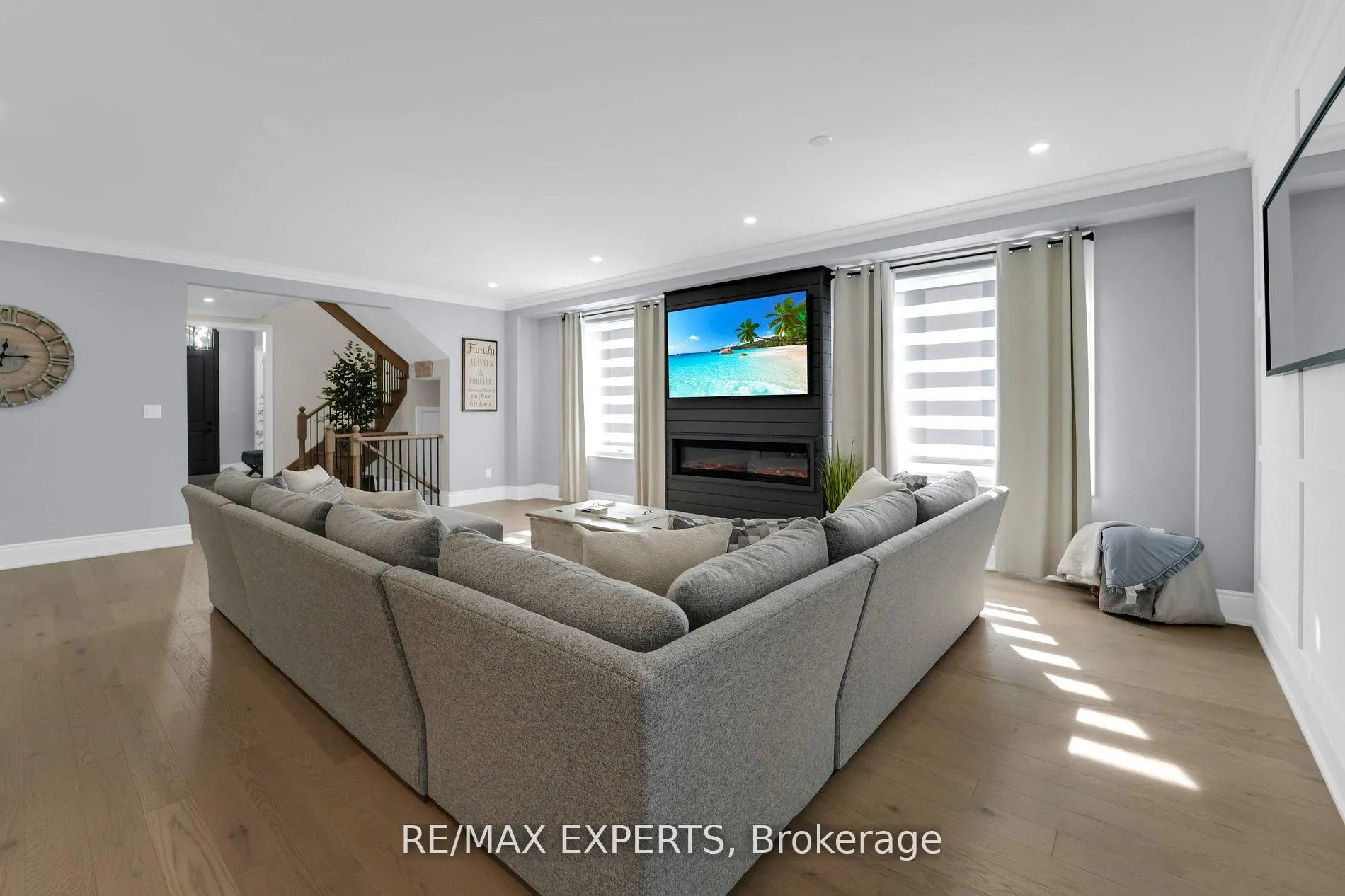 Photo 9 of 500 Picasso Court, Pickering, Rosebank — HOMEH