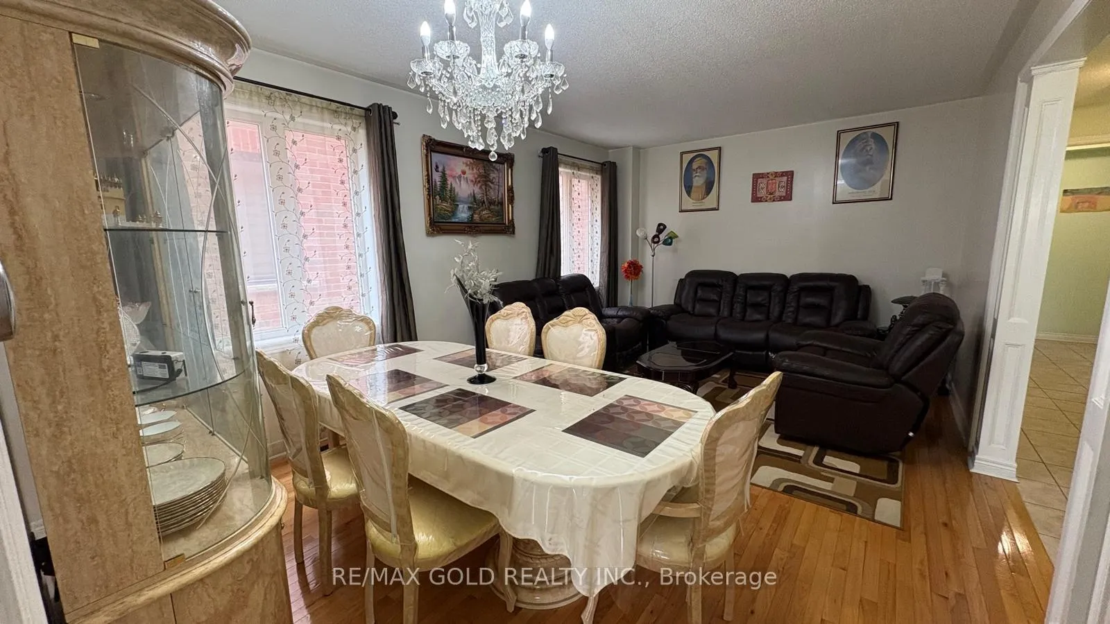 Photo 5 of 29 Homeview Road, Brampton, Bram East — HOMEH