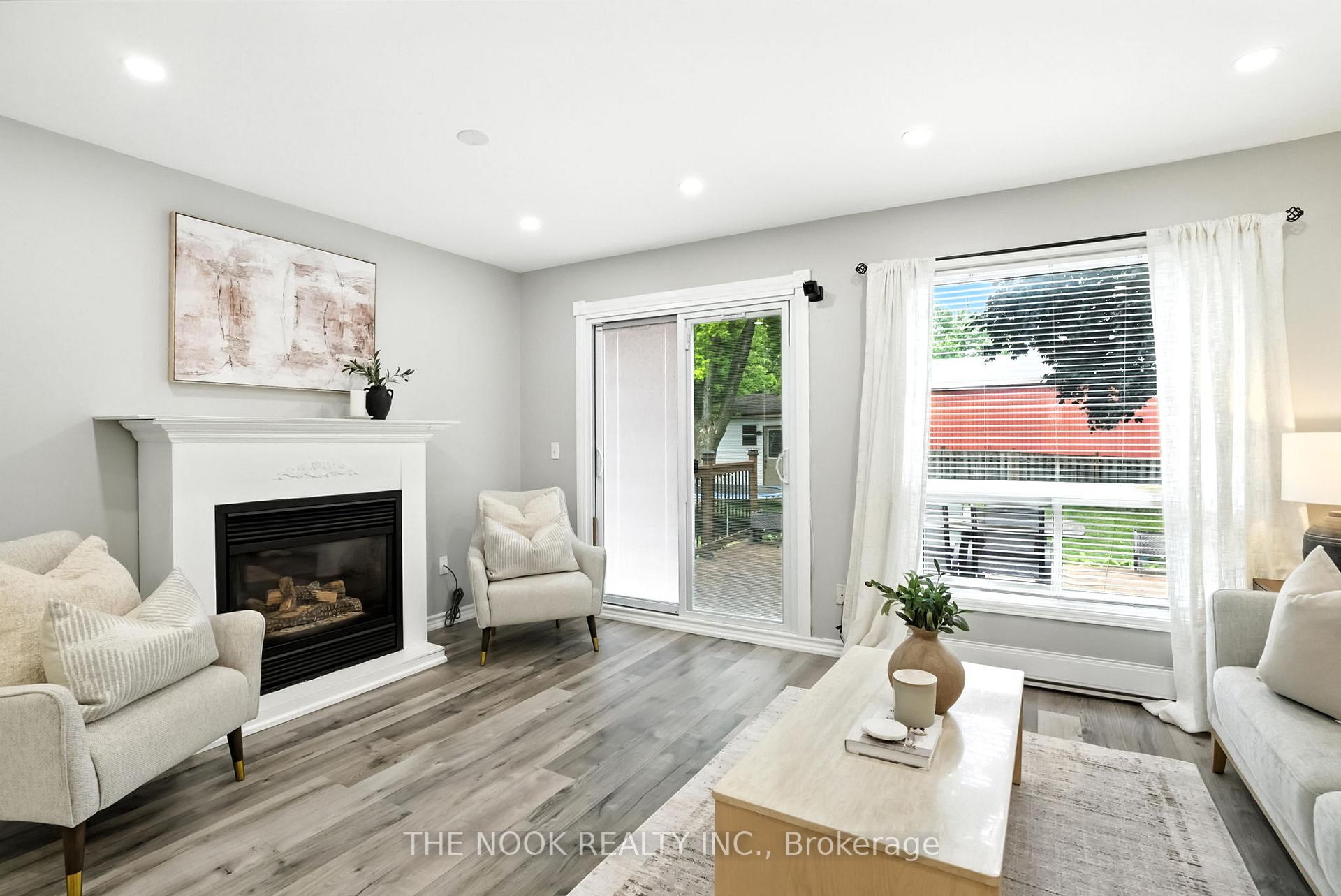 Photo 10 of 95 Turnberry Crescent, Clarington, Courtice — HOMEH