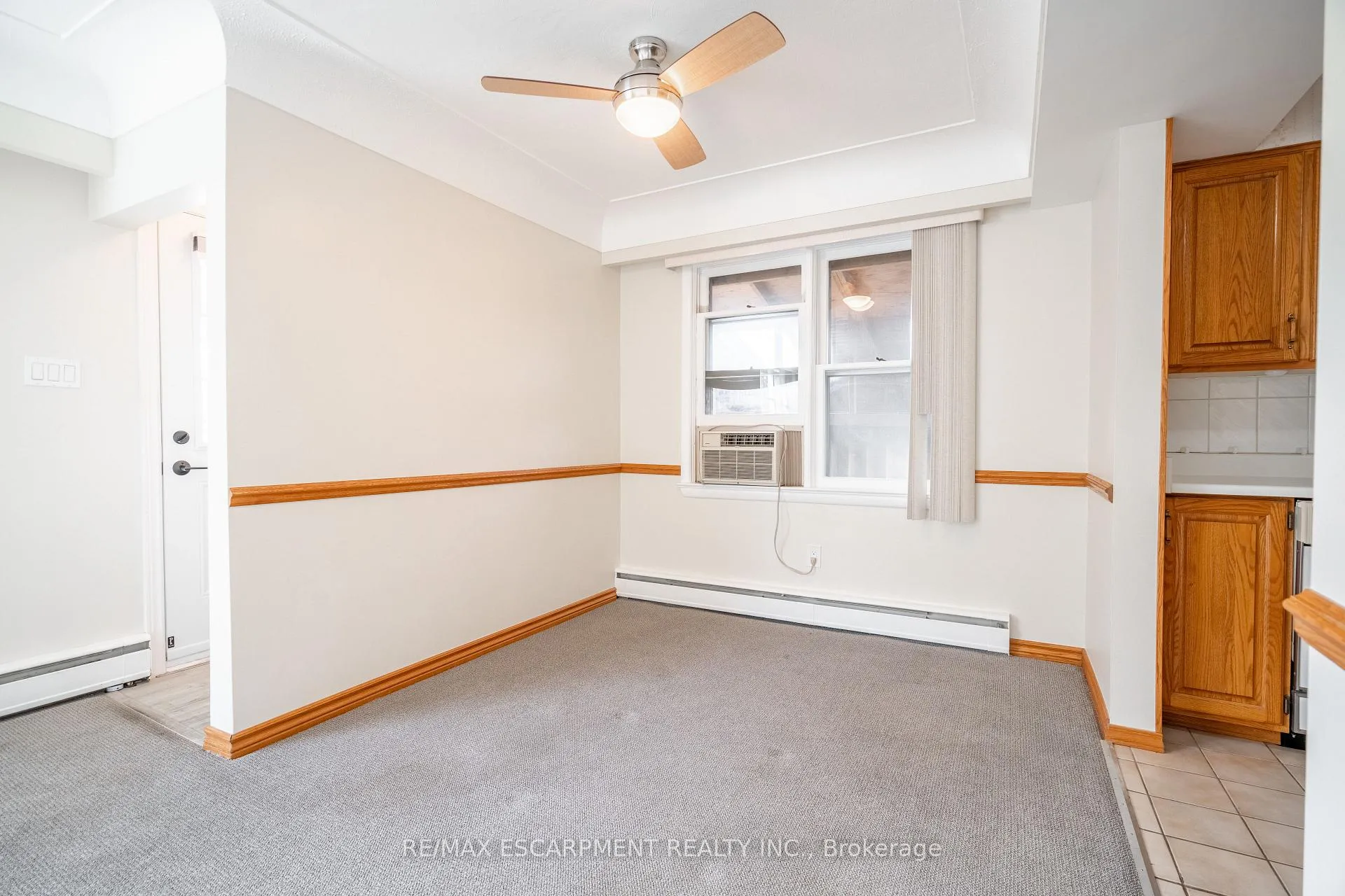 Photo 5 of 543 Tate Avenue, Hamilton, Parkview — HOMEH