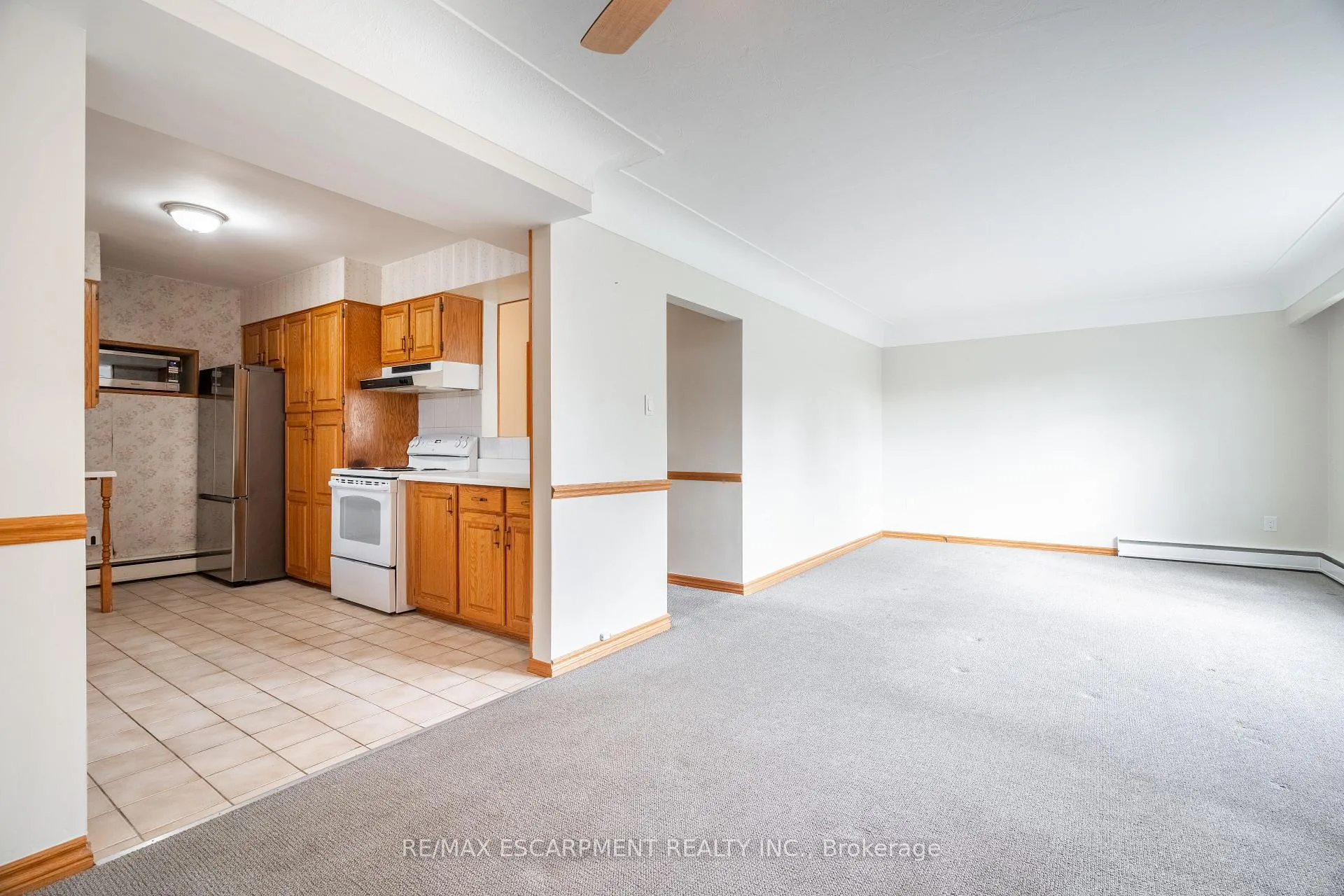 Photo 6 of 543 Tate Avenue, Hamilton, Parkview — HOMEH