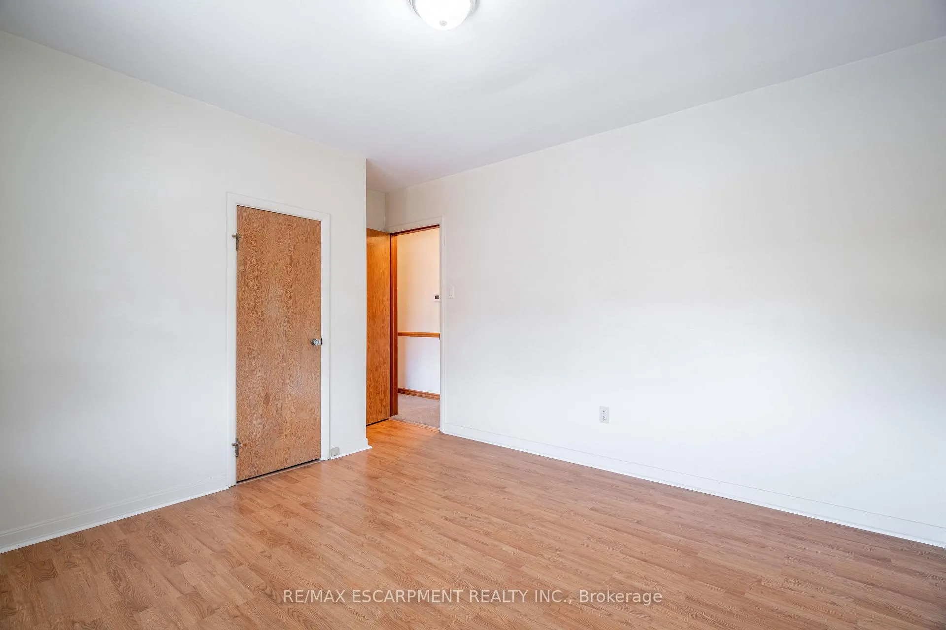 Photo 14 of 543 Tate Avenue, Hamilton, Parkview — HOMEH