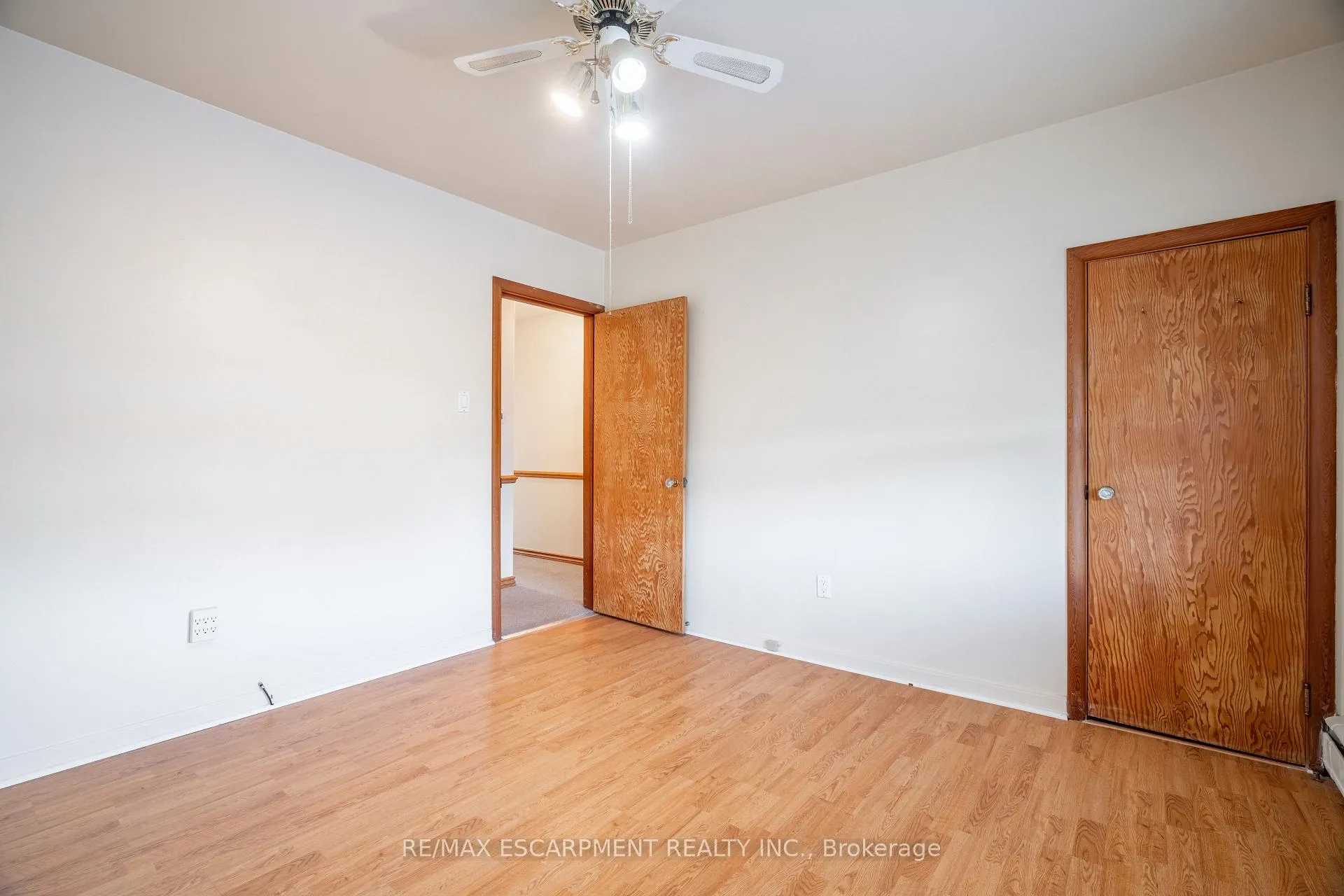 Photo 16 of 543 Tate Avenue, Hamilton, Parkview — HOMEH