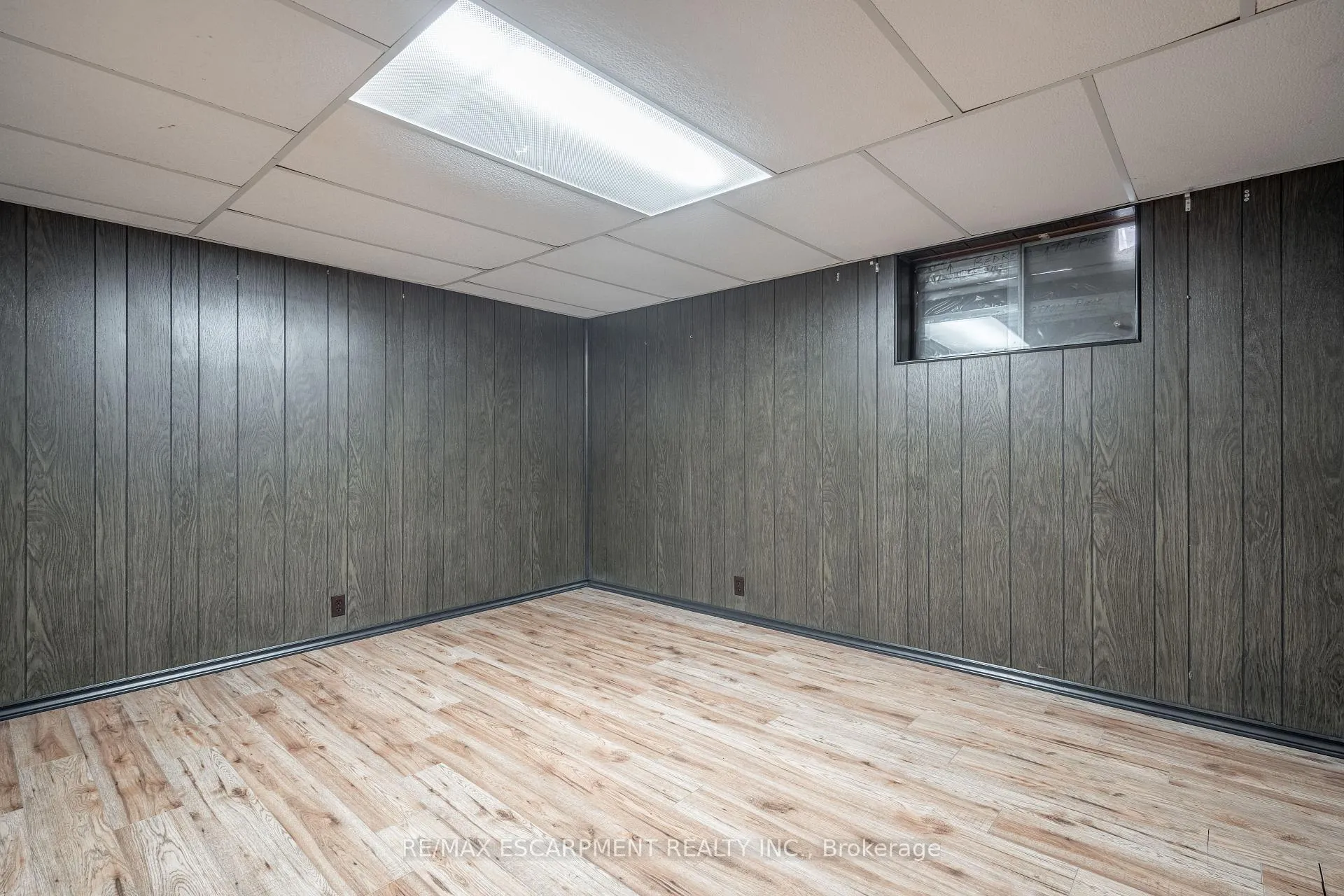 Photo 20 of 543 Tate Avenue, Hamilton, Parkview — HOMEH